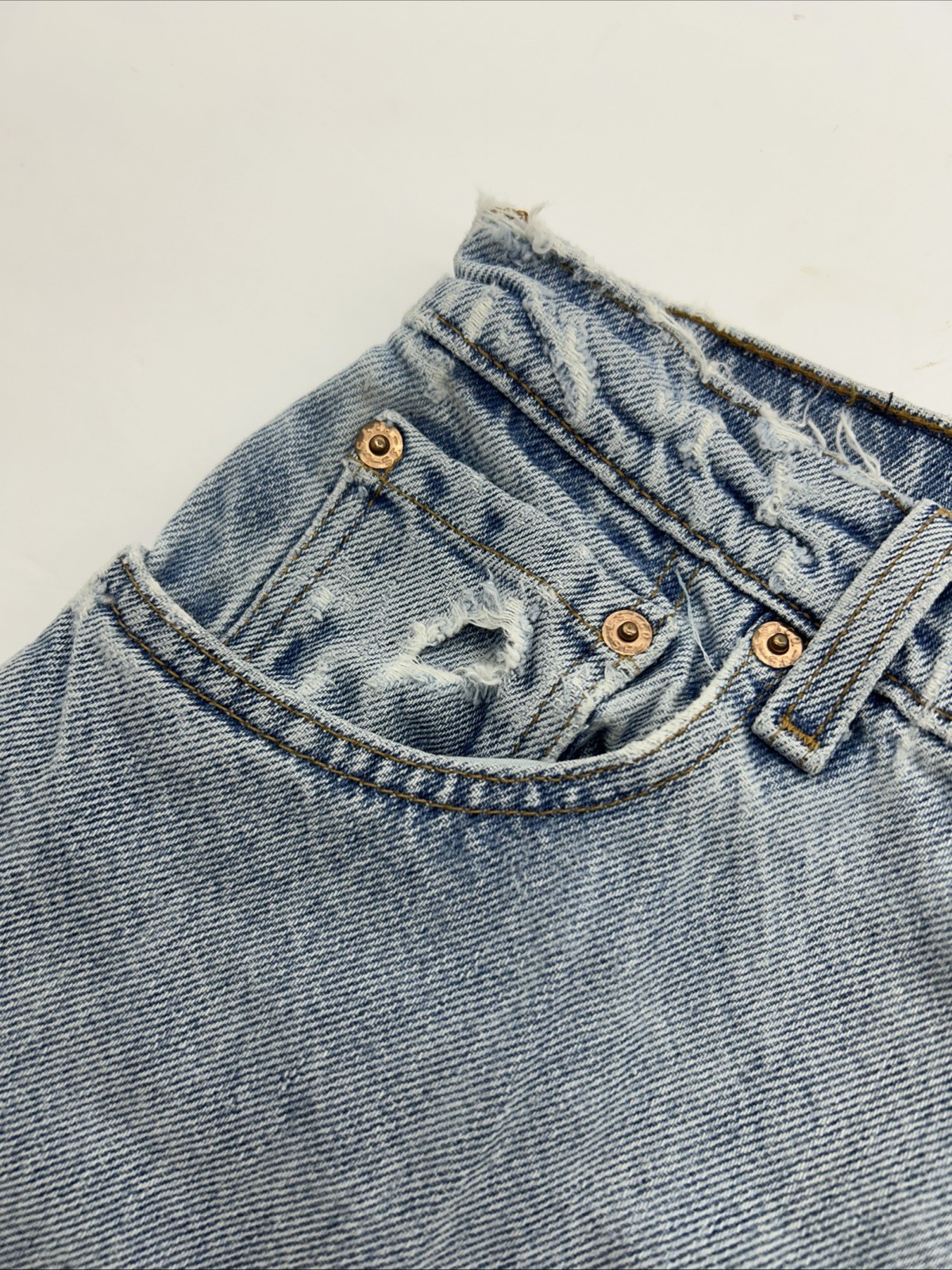 Vintage 90’s Levi’s 551 Relaxed Fit Jeans High Waist Mom Women’s Sz 8 Med