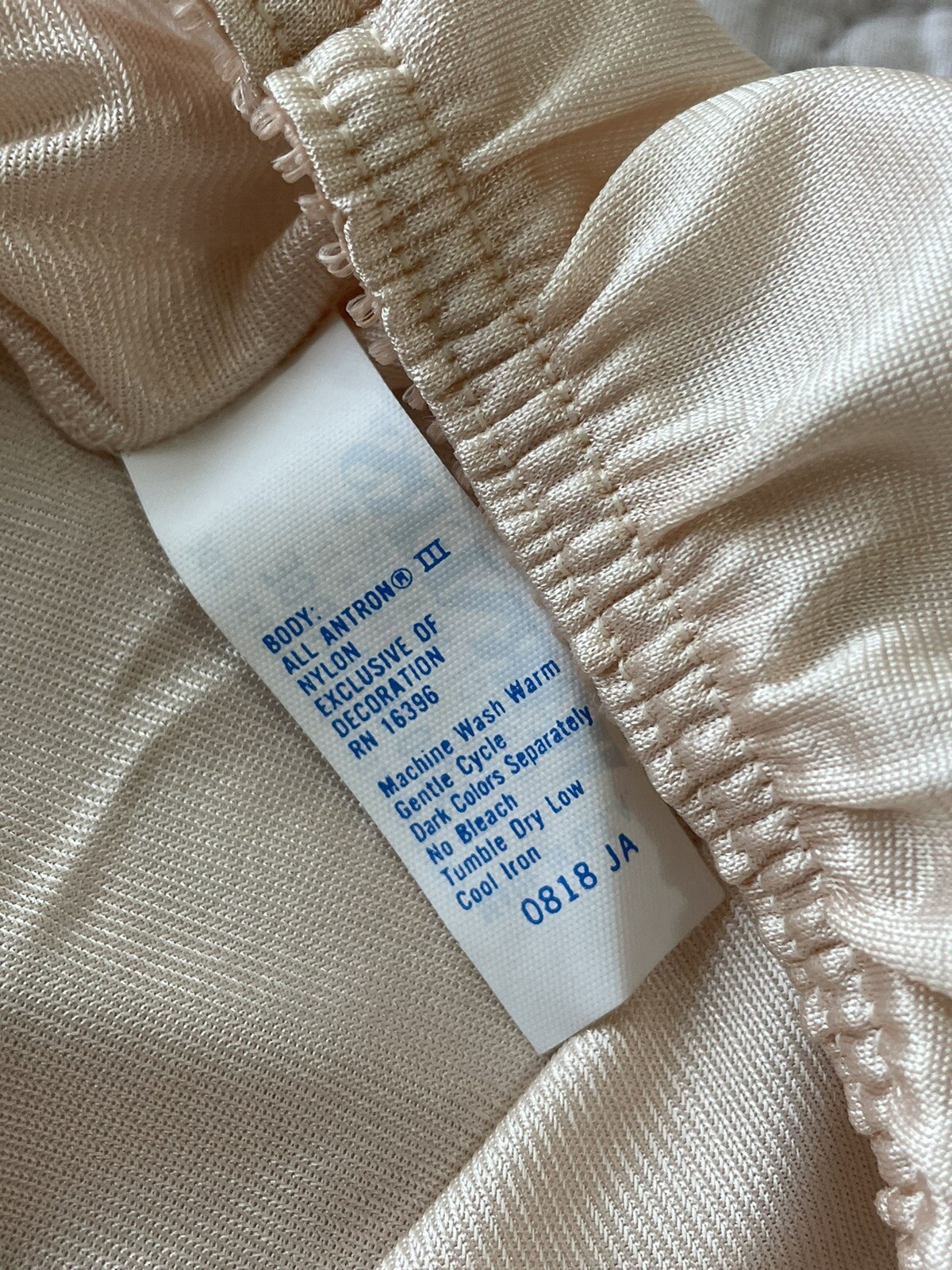 Vintage Warners 53300 LATTE Half Slip Antron Nylon Satin Perfect Measure Size L