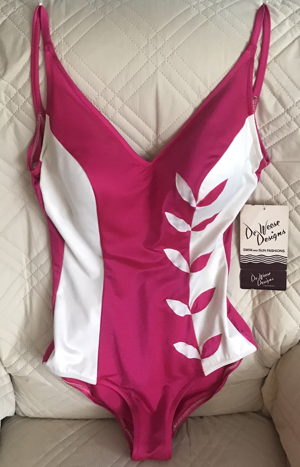 1980s NWT De Weese Designs Fuchsia & White Sea Leaves One Piece Swim Suit Sz 16