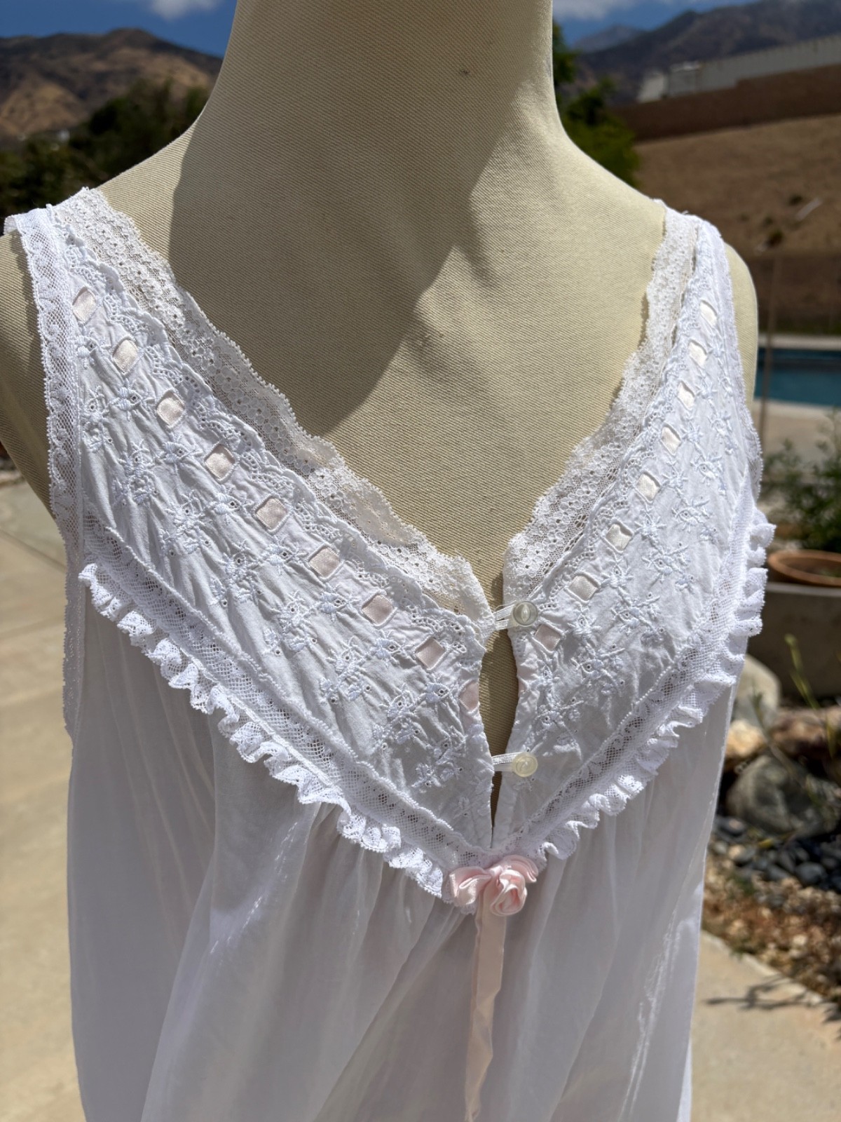 Vintage 90s Christian Dior Neiman Marcus White Cotton Lace Trim Nightgown M USA
