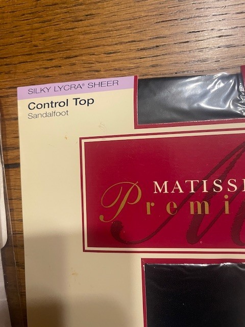 Lot of 2 Vintage Matisse Premium & Ultra Sheer Pantyhose – Navy – Size B – New
