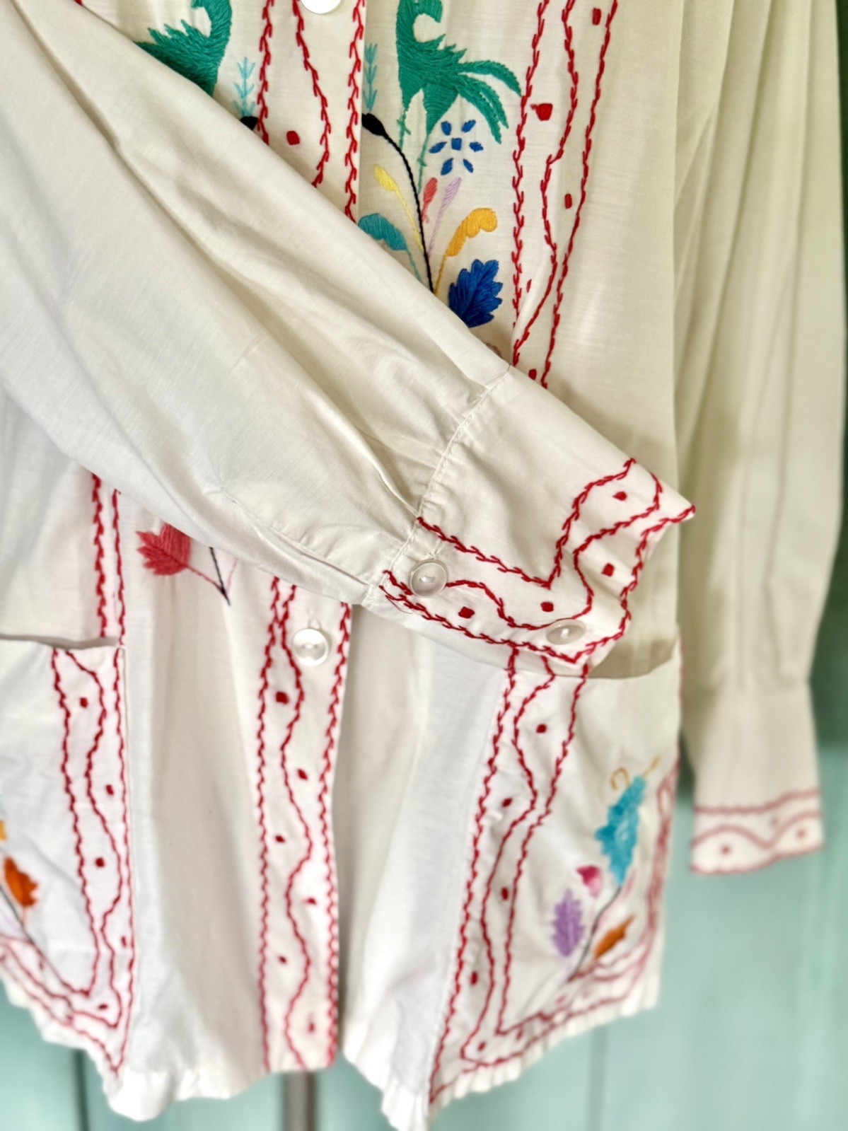MINT 50s Cristina’s Boutique Mexican Tourist Shirt Hand Chain-Stitch Embroidery