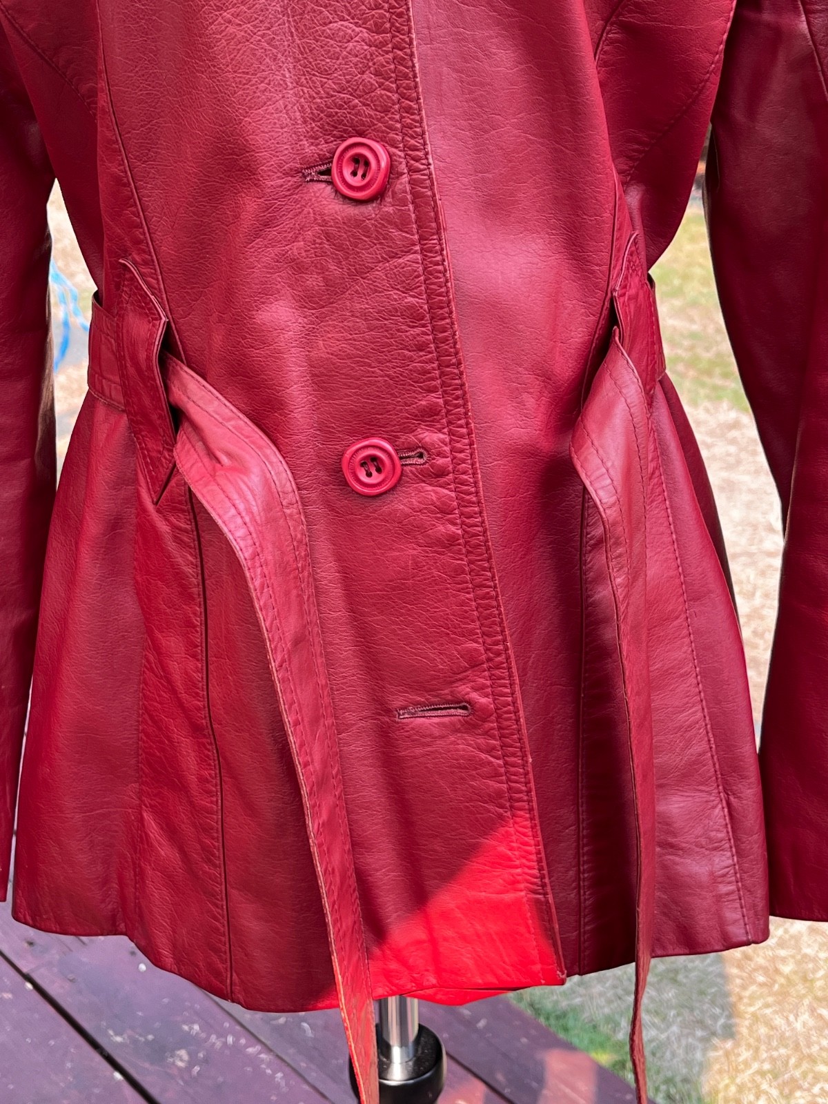 Vintage 70’s Mod Dark Red Women’s Leather Jacket Size Large READ