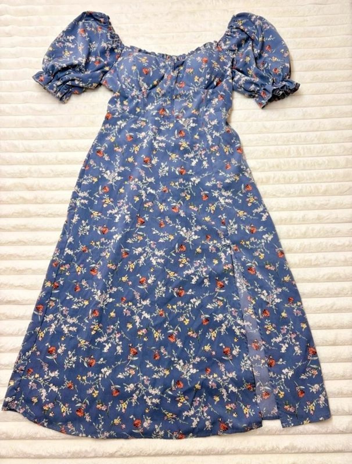 Blue Floral Puff-Sleeve Midi Dress