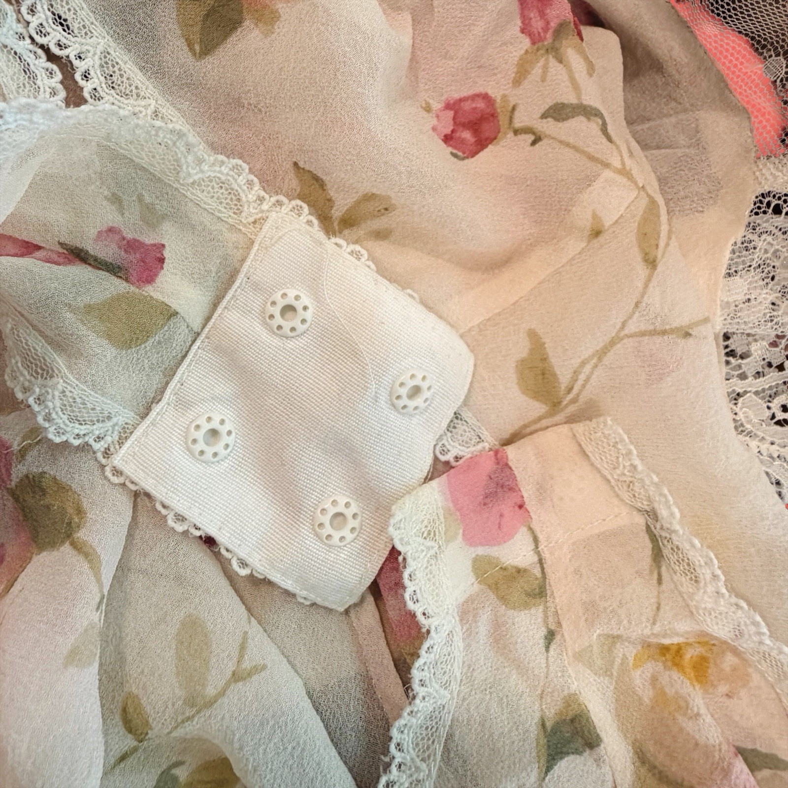 VICTORIA’S SECRET … 100% Silk Chiffon Lace Teddy Bodysuit … Size S
