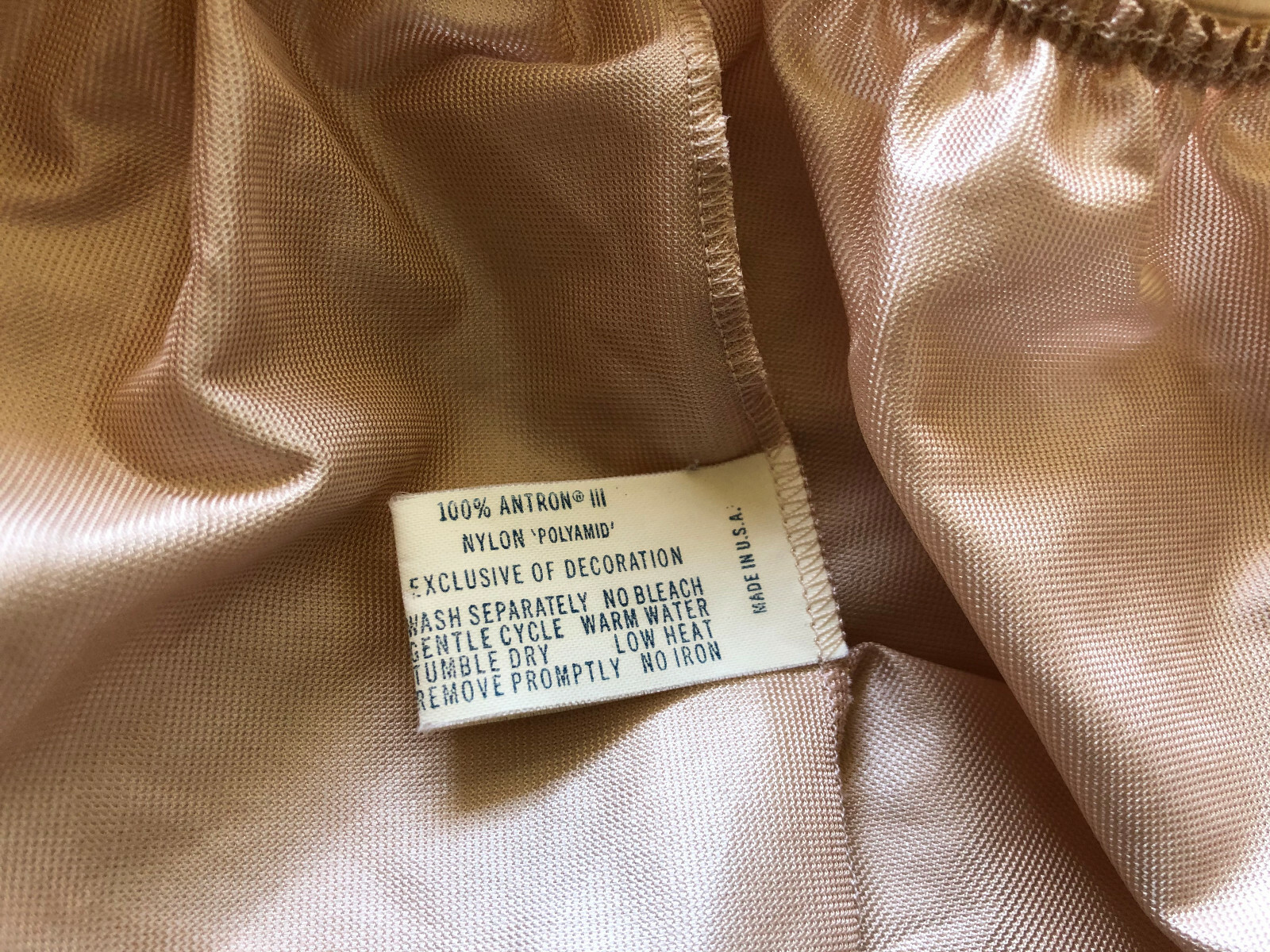 Vintage Vassarette Long Slip Woven 100% Antron Nylon Polyamid Rosy Beige Medium