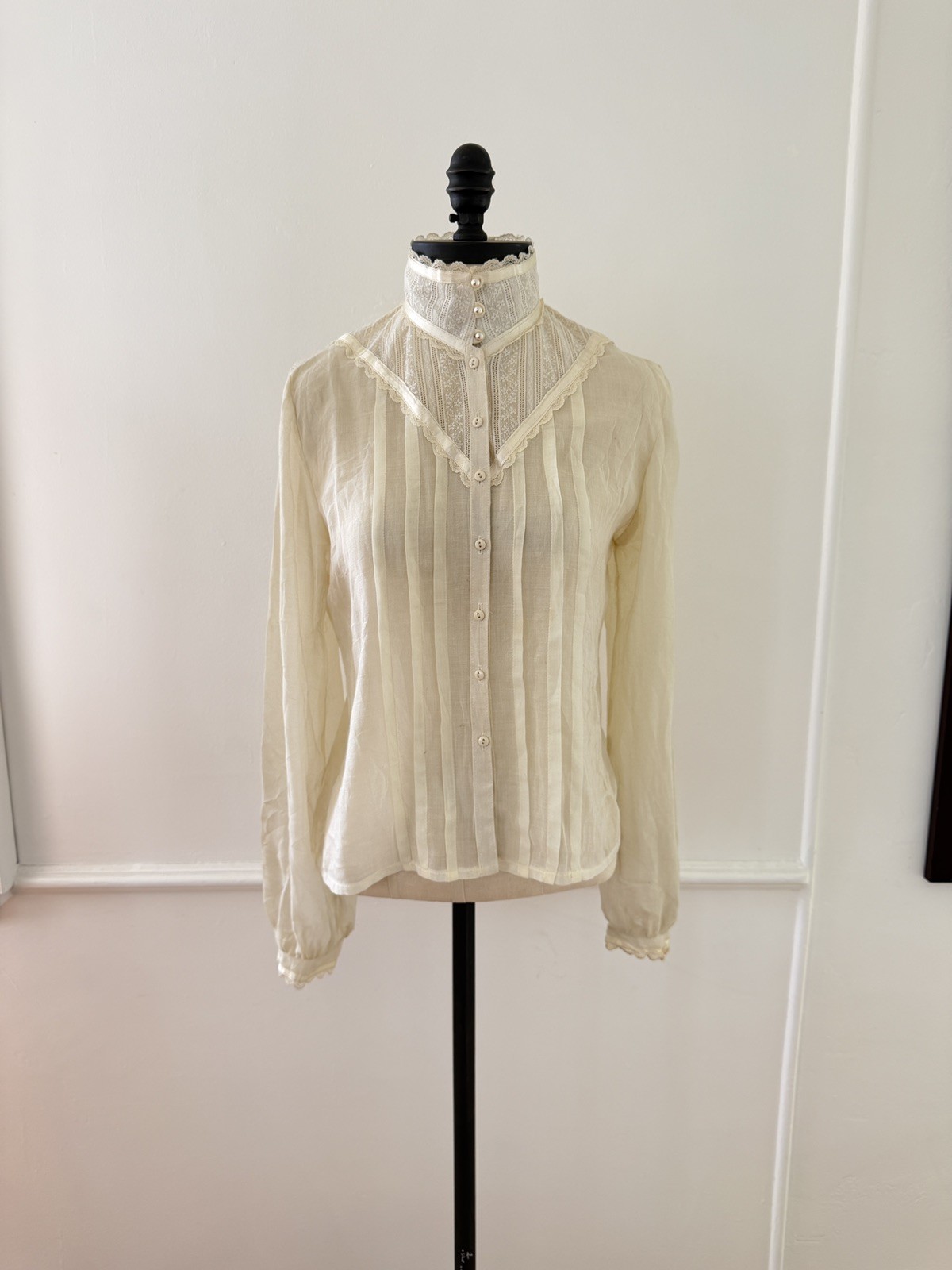 Vintage Gunne Sax Gunnies Jessica McClintok Cream Lace Blouse Prairie Floral
