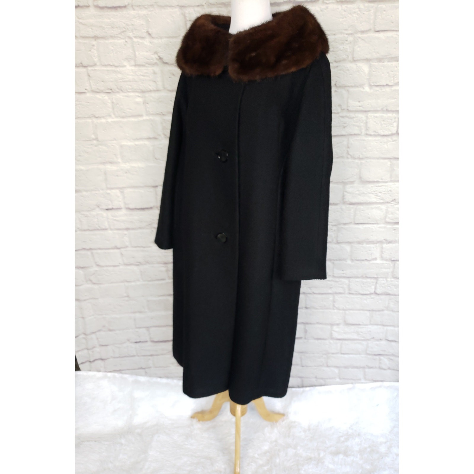 VTG Berroco Black Wool Boucle Swing Coat Mink Fur Collar Wancantuck Fits a M/L
