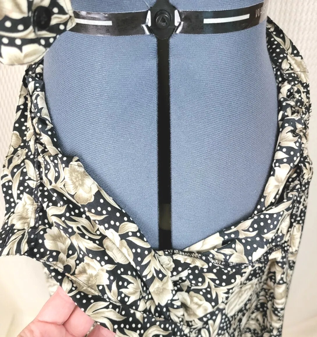 Vtg Personal Blouse & Skirt Set in Black w Tan & White Florals & Polka Dots Sz 8