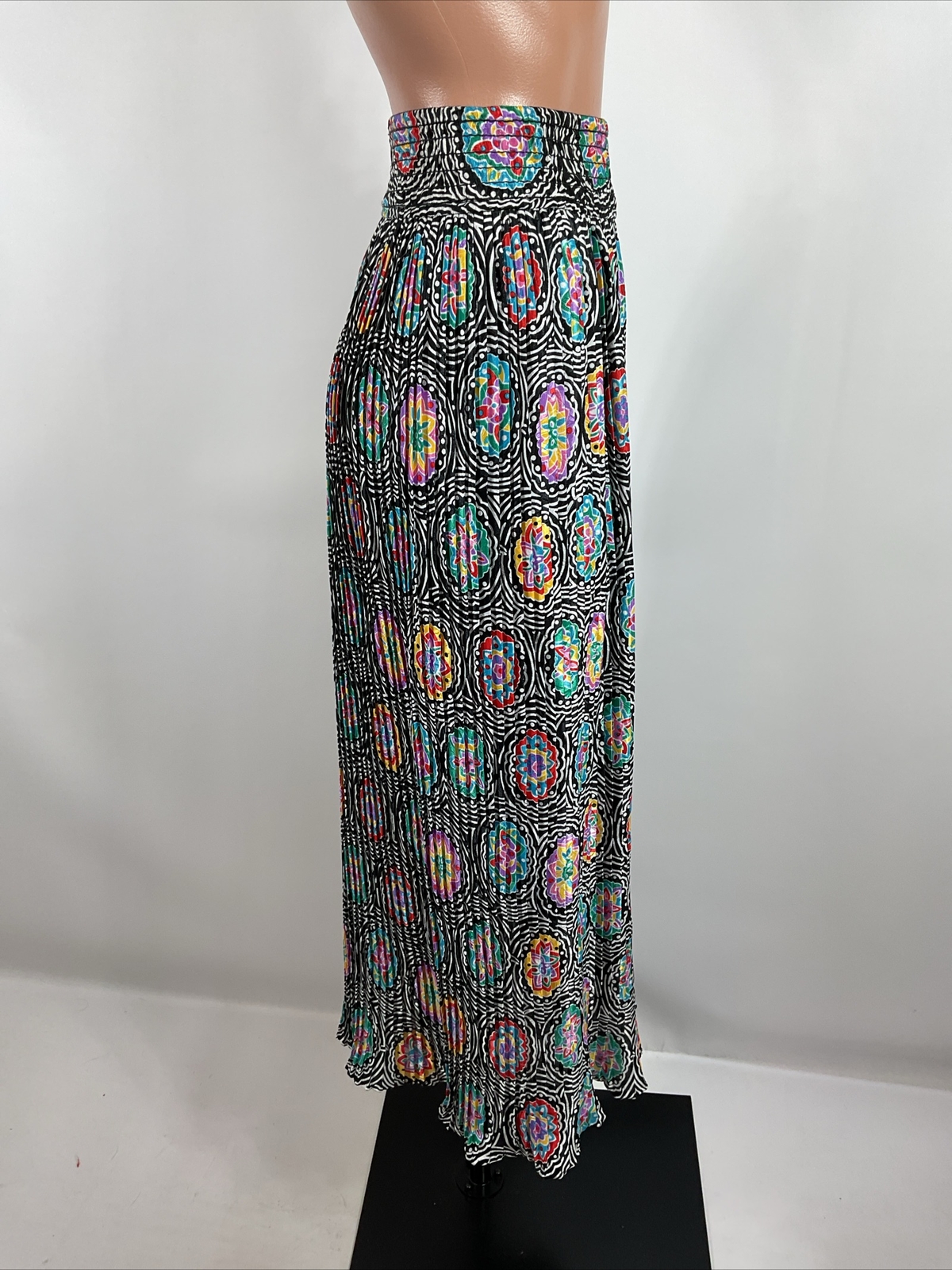 Vintage Susan Freis Skirt Set I.Magnin sz M Paisley All Over Print 2pc Suit USA