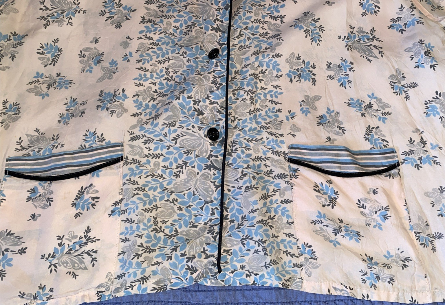 VINTAGE Asian Inspired Print Bed Jacket M Button Front Pajamas Mandarin Collar