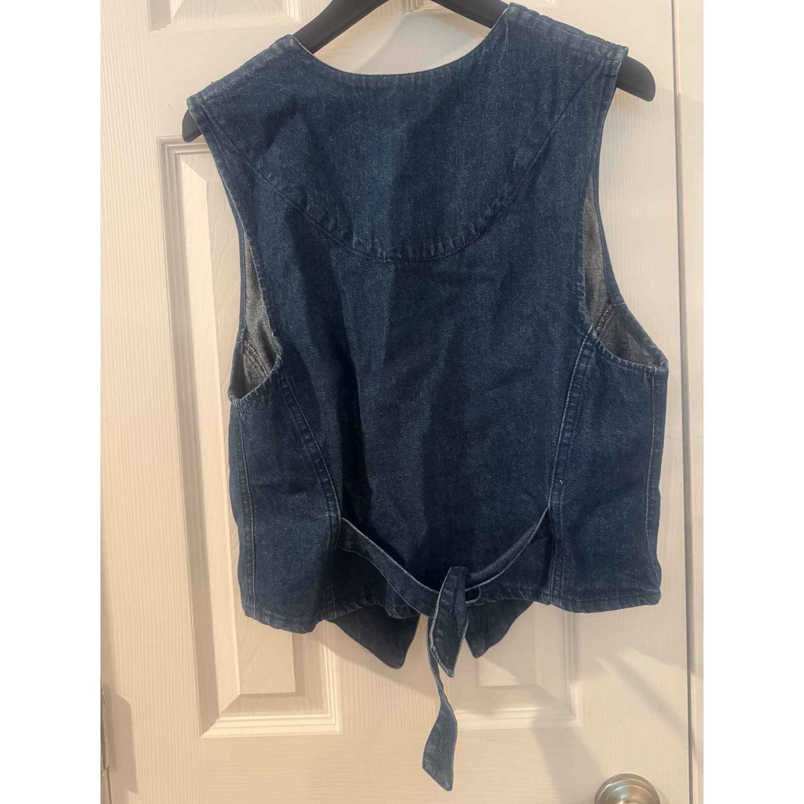 Vintage Stampede Western Denim Vest Womens Medium Blue 100% Cotton Made in USA.