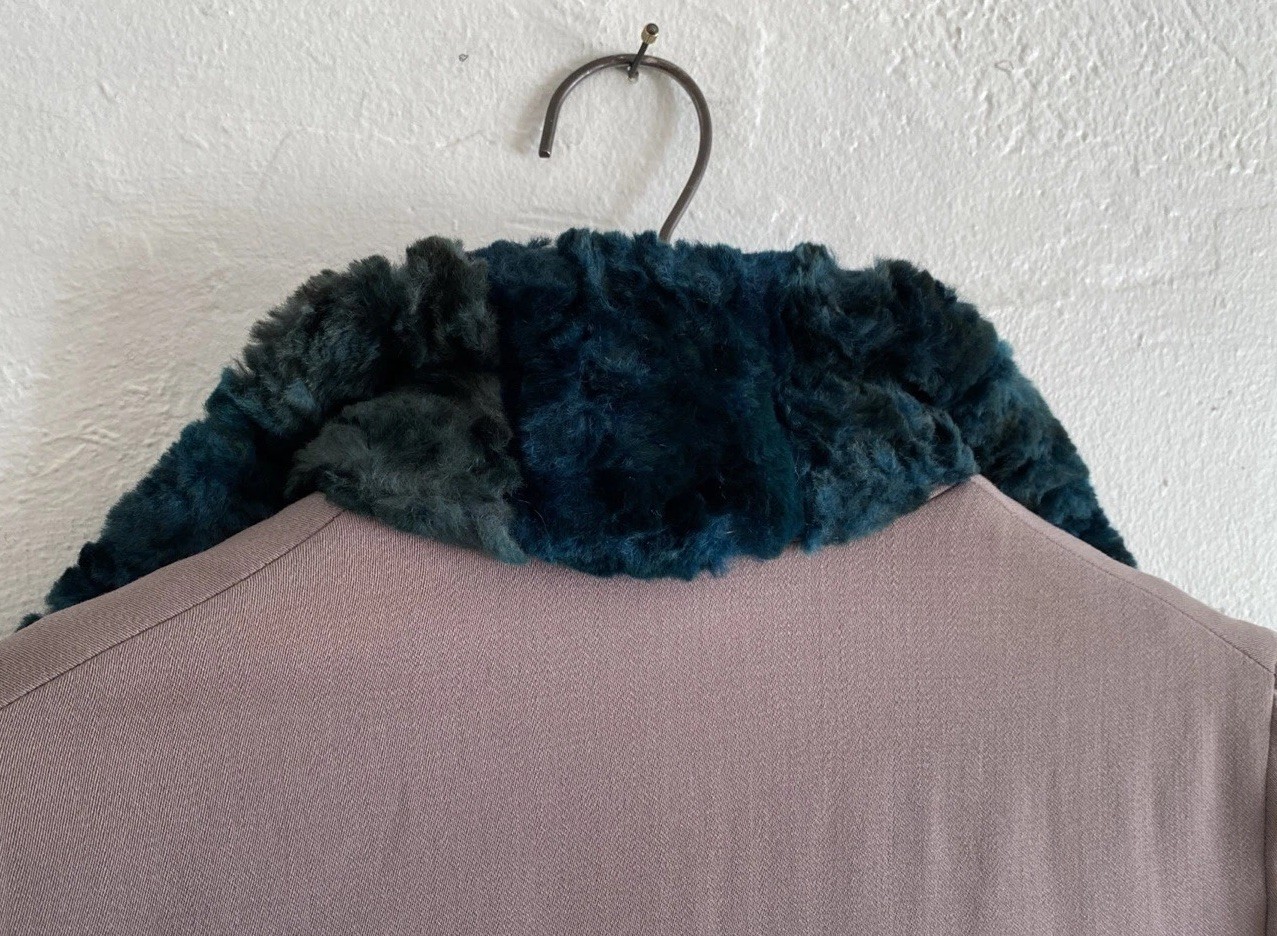 Vintage 20s Silver Plumb Peacock Lamé Embroidered Fur Collar Silk Lined Coat M