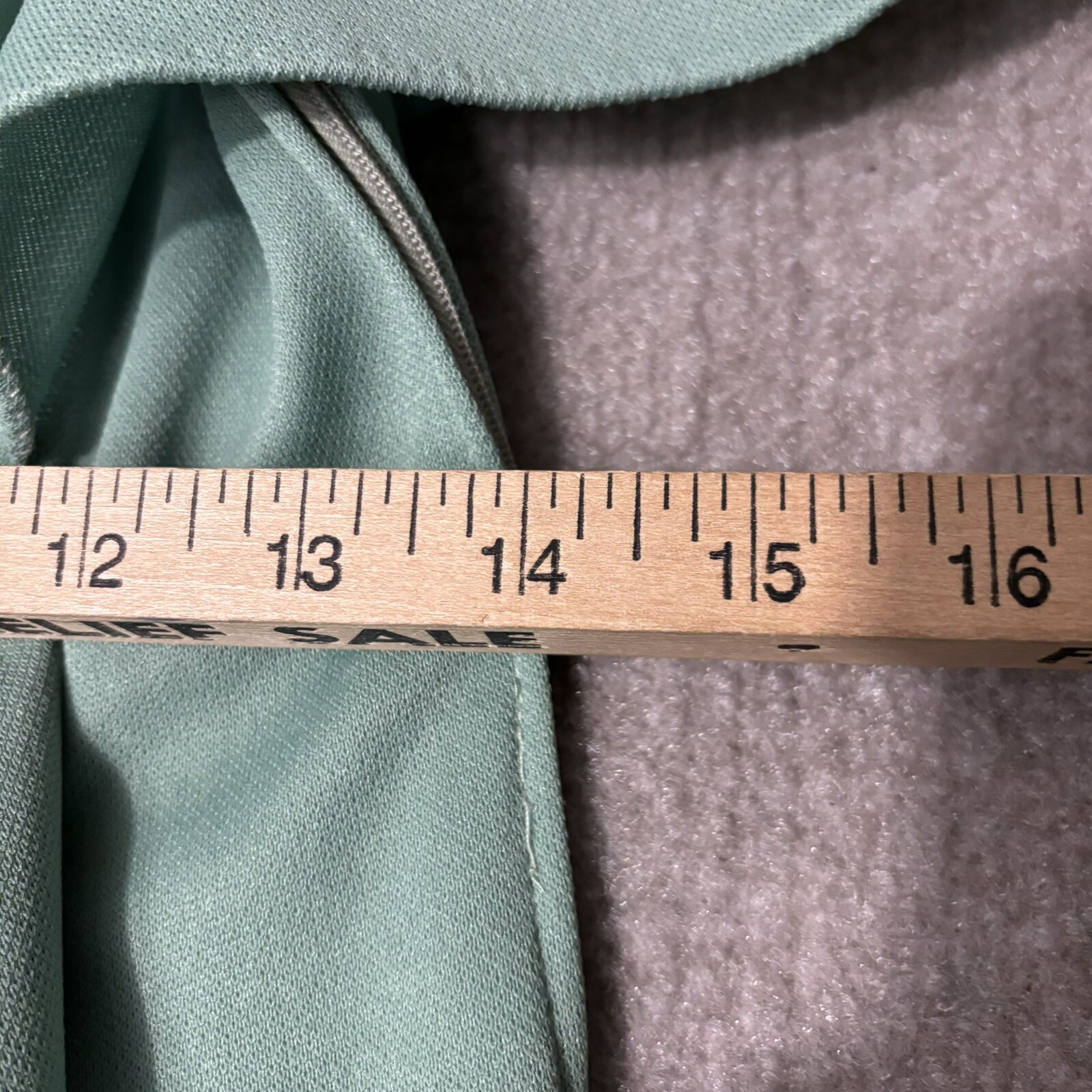 Vintage 70s Dress Sz 7 Marilyn Monroe Embroidered Green Flutter Sleeve Tie Scarf