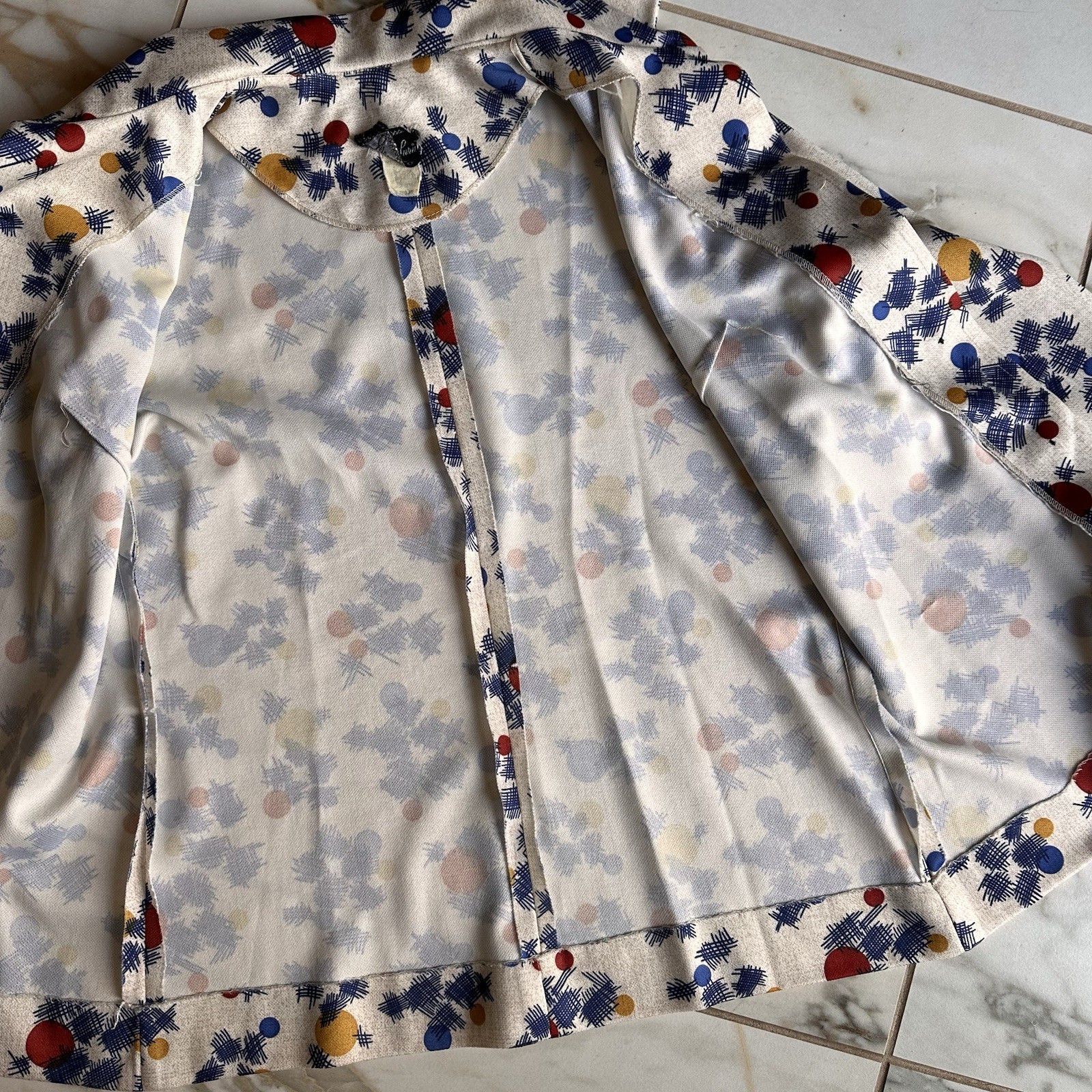 Vintage 60’s Colorful Floral Print Women’s Collared Blazer and A-Line Skirt Set