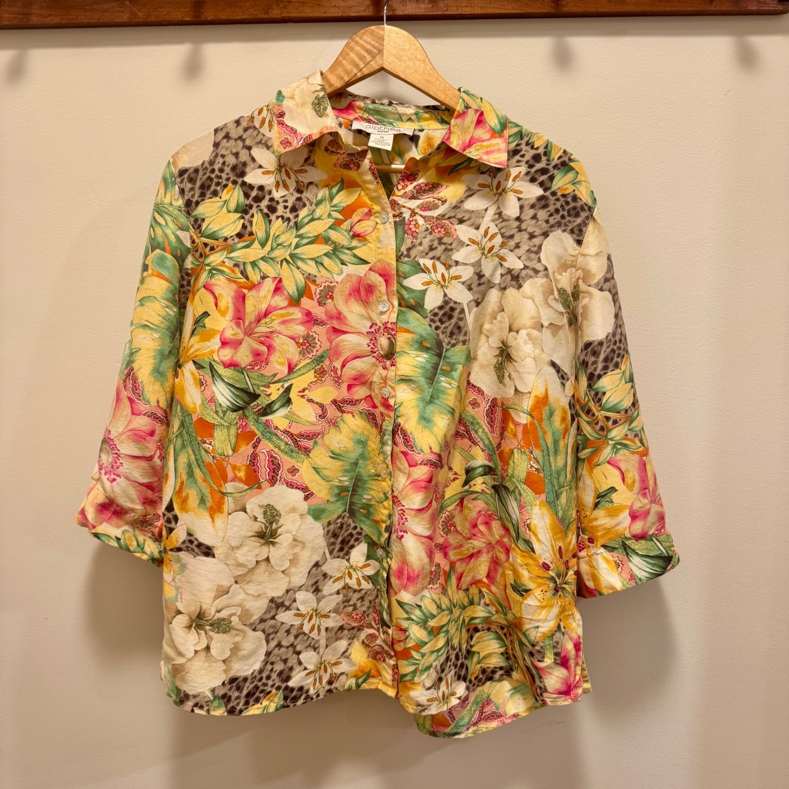 Vintage Clothes Woman 100% Silk Tropical Floral Leopard Print Blouse 1X Yellow