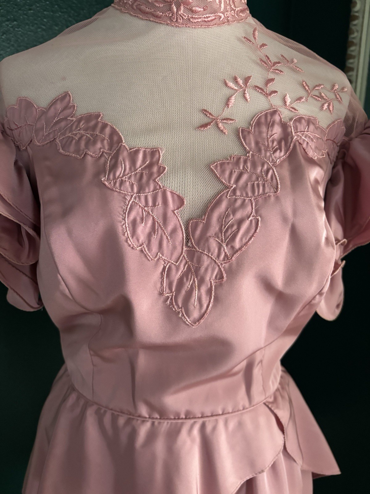 1980 Vintage Rose Lace High Neck Ruffle Sleeve Dress Knee Length L/XL