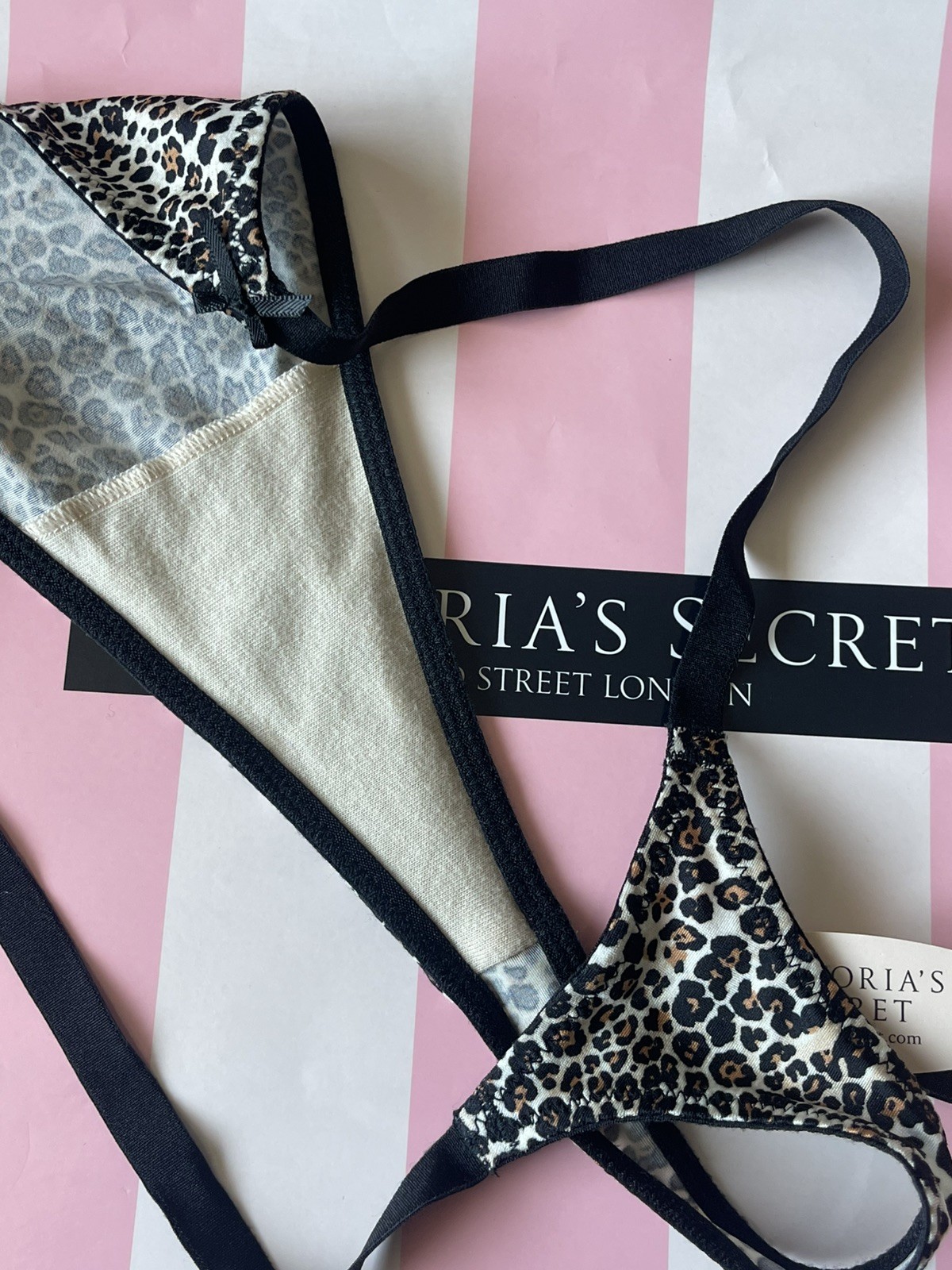 NWT 2013 Victoria’s Secret Very Sexy Thong, Animal Print- OS Silky-Smooth