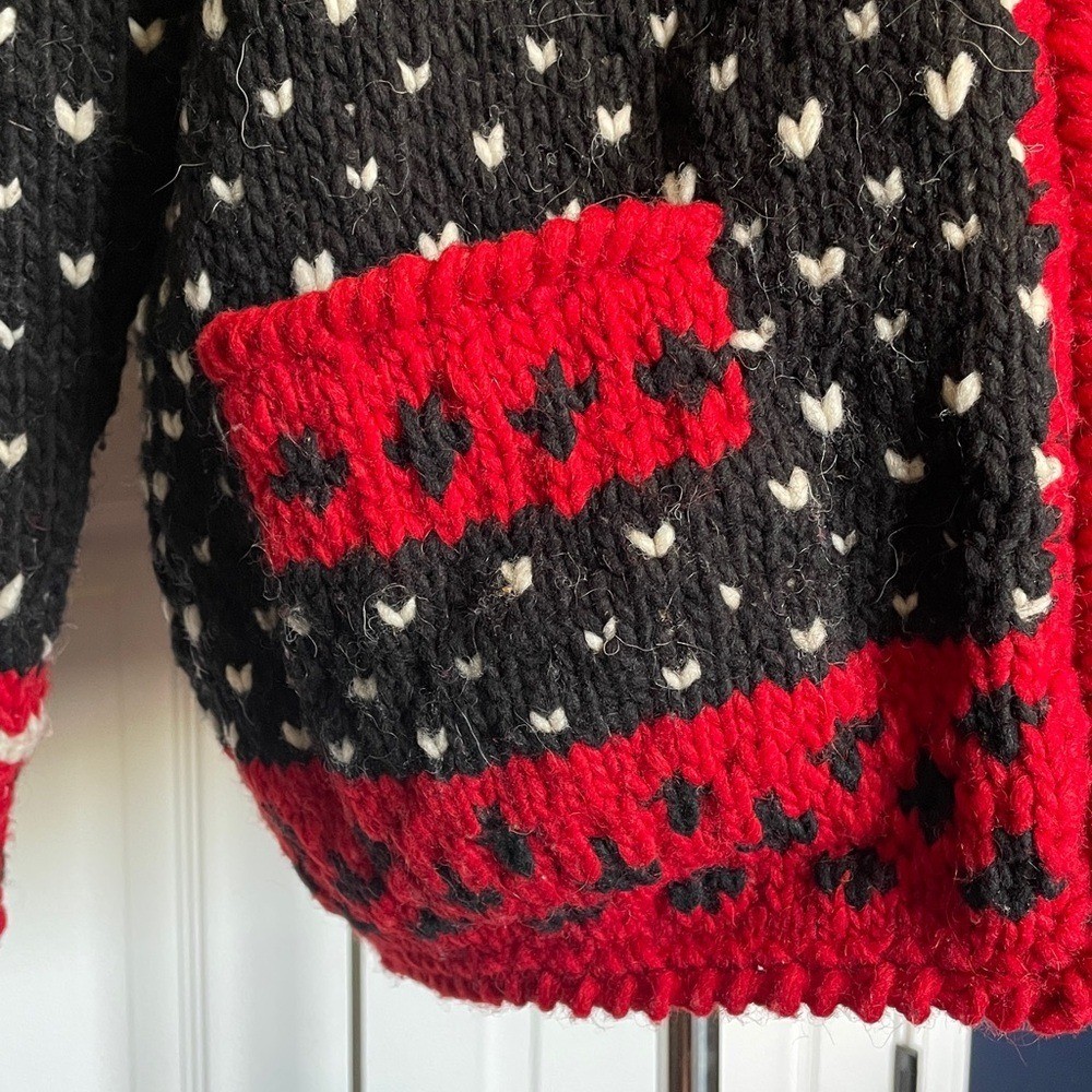 Vintage Unbranded Handmade Chunky Red & Black Zip-Up Wool Sweater Cardigan Sz M