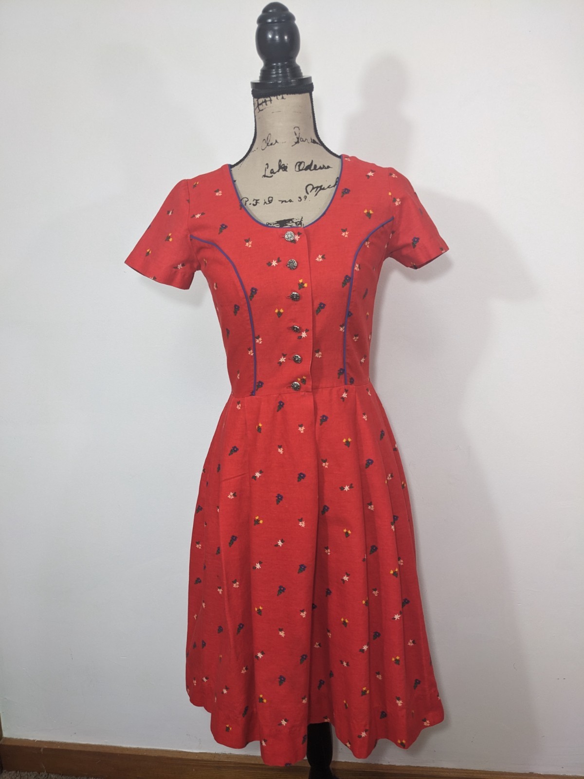VTG Licht Trachtenhaus Red Floral Dirndl Dress German Oktoberfest Sz 10, Small ?