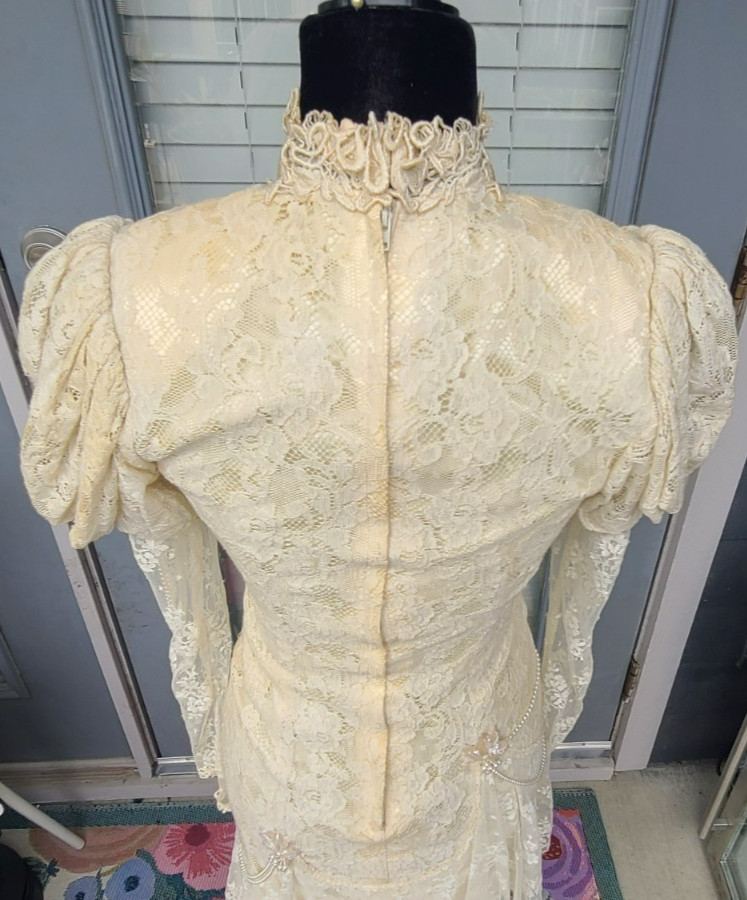 Vintage Susan Lanes Country Elegance Wedding Dress Renaissance Lace Size 8
