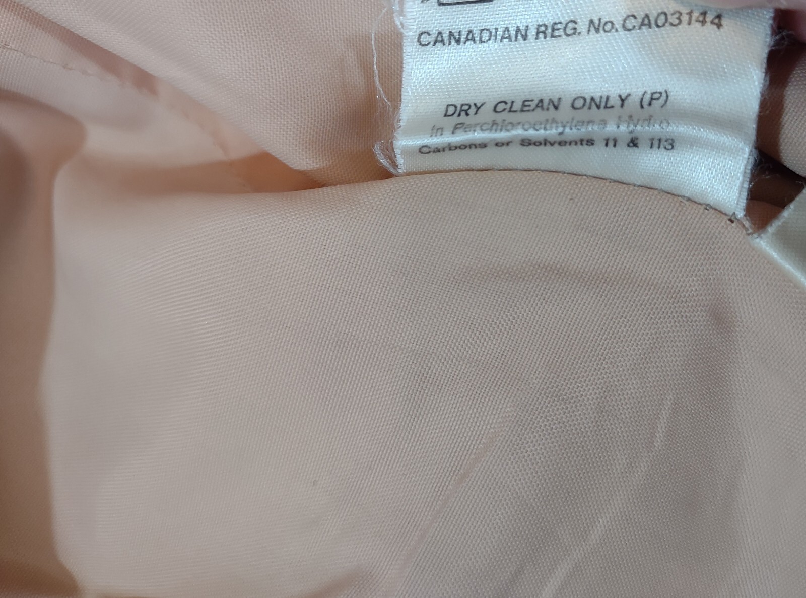 Vtg Jeager Blazer Size 10, 100% Wool, Exterior Colors Cream, Gray, Red, & Black
