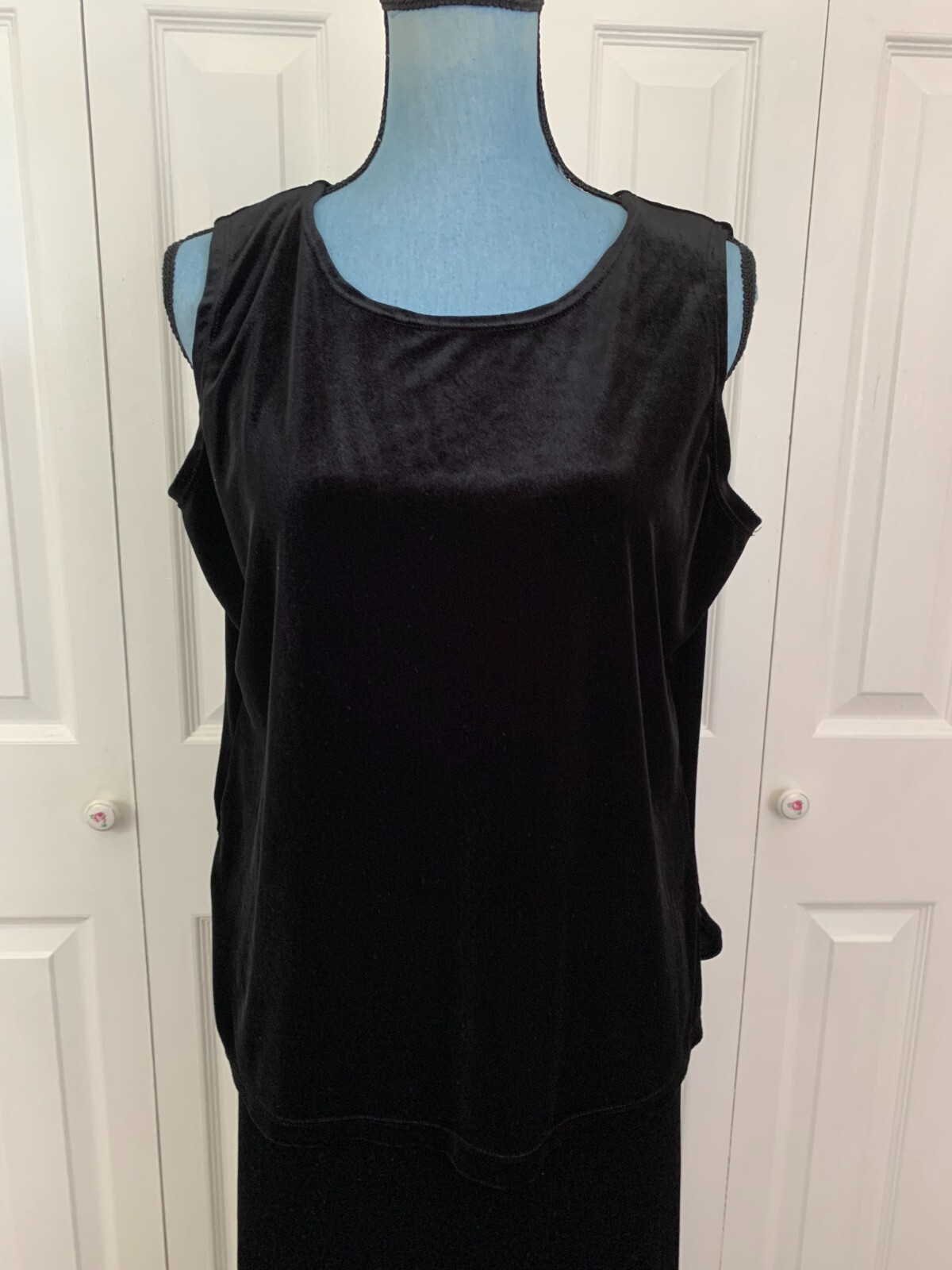 Vintage Y2K Mirasol 2 Piece Maxi Skirt Tank Top Set Black Velvet Large