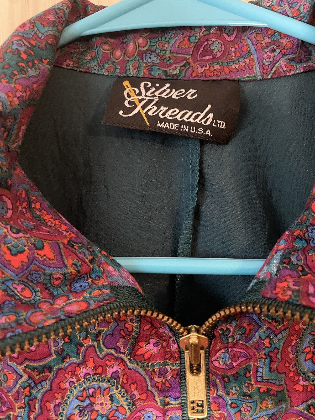 Vintage Silver Threads Paisley Patterned Windbreaker Jacket