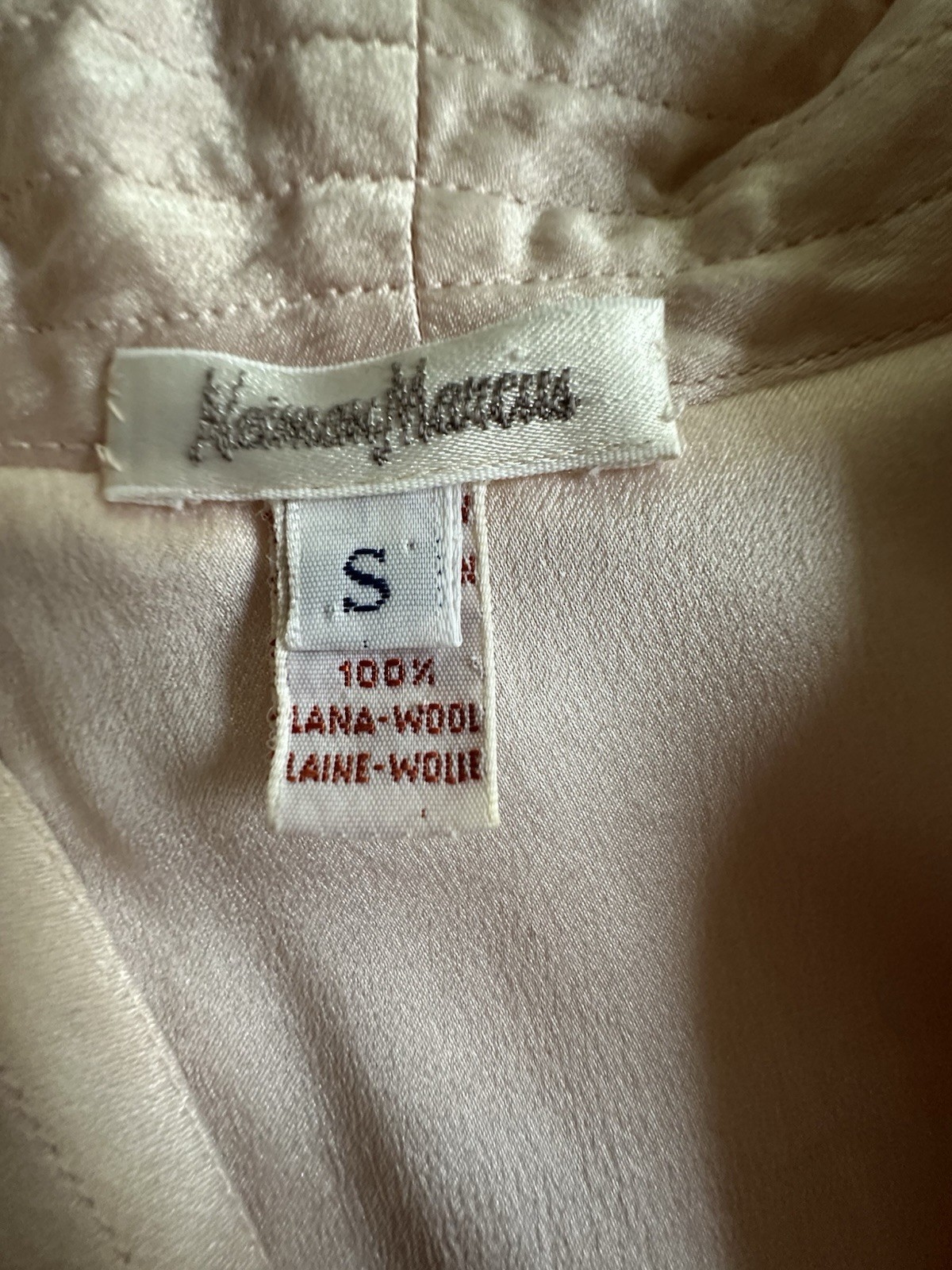 VTG 70s Neiman Marcus Wool & Silk Woman’s Size Small Robe Pink/Peach READ
