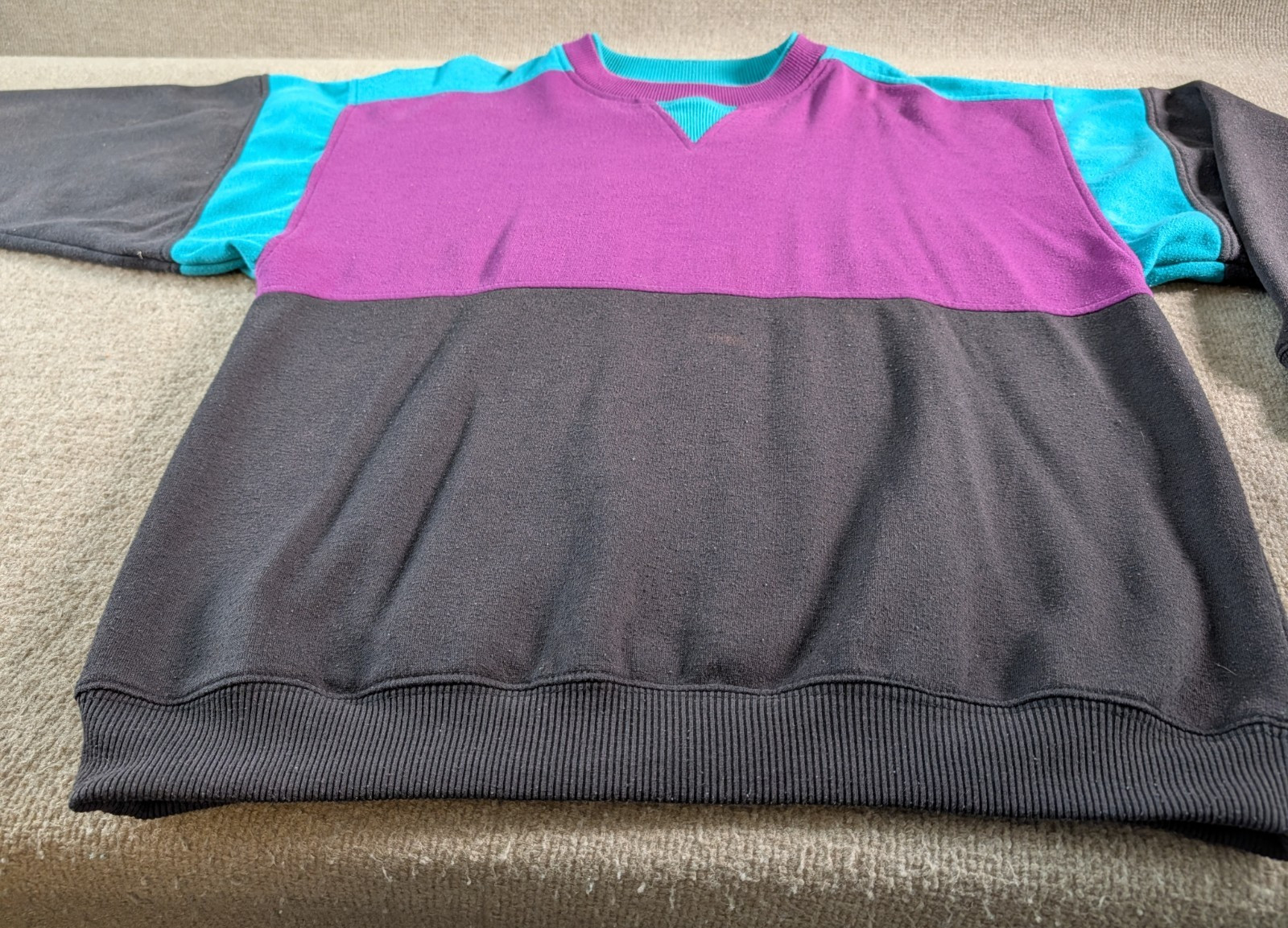 VTG Jordache International Sport Pullover Sweater Large? Black Purple Colorblock