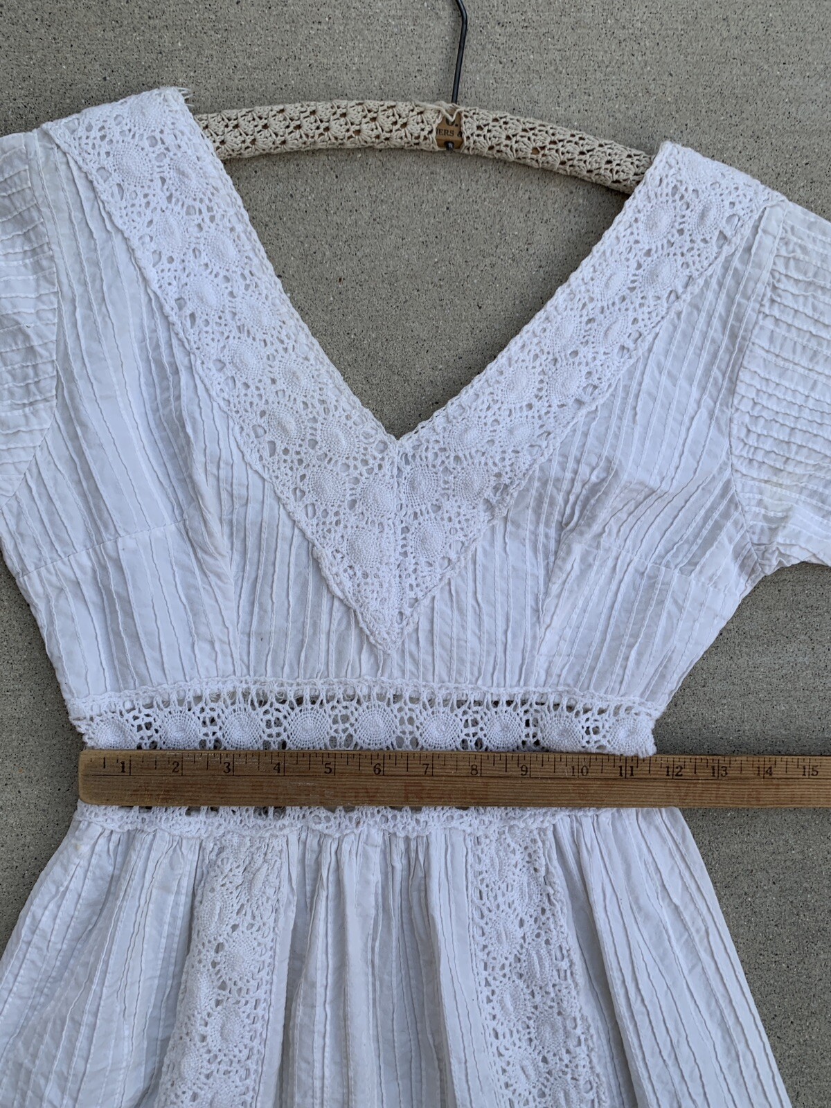 White Mexican Dress Metal Zipper Hippy Boho Peasant Hippie Chic vintage