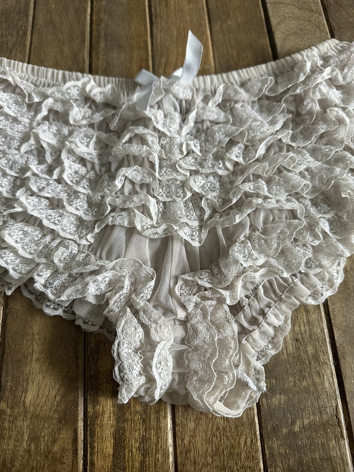 Vtg Leg Avenue S Champagne Beige Ruffled Coquette Hipster Bikini Panties