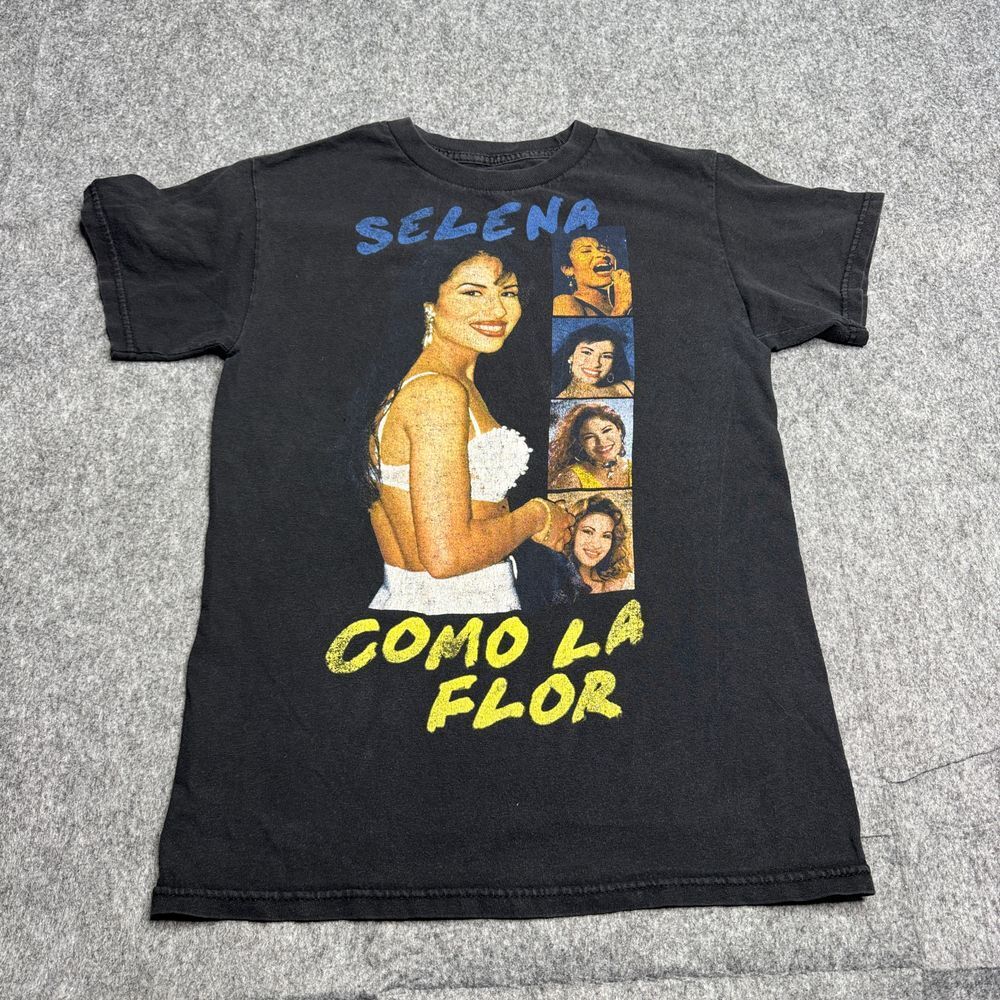 Official Selena Como La Flor Vintage T-Shirt Graphic Band Tee Music Merch Size S