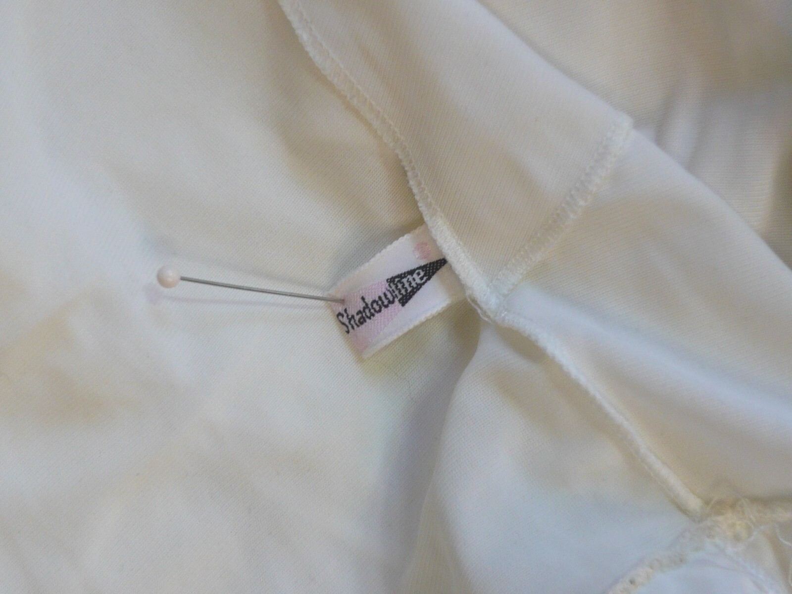 SHADOWLINE vintage early 60s ELEGANT white NYLON GOWN scallops appliques 34