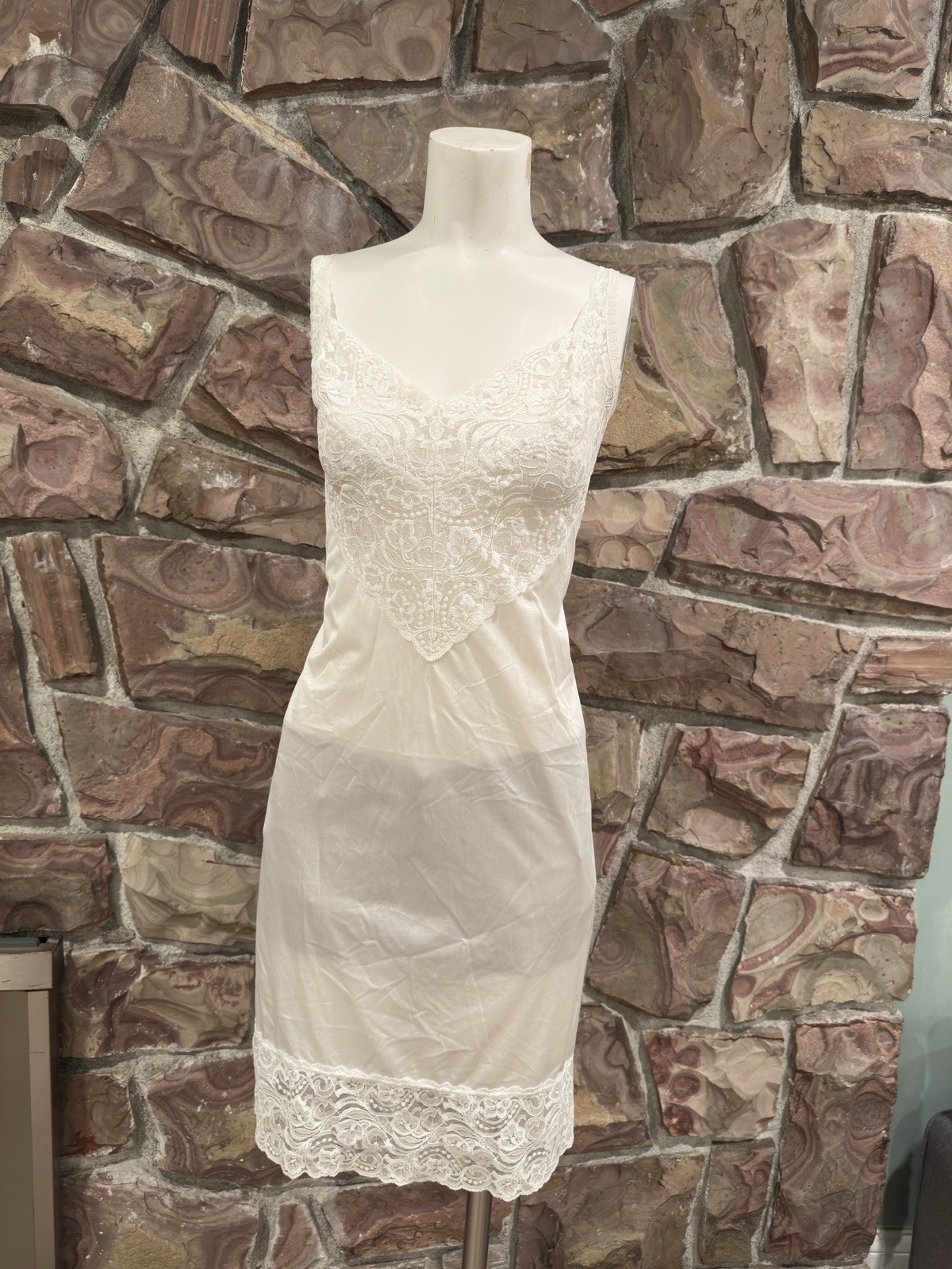 VTG Vanity Fair Ivory Nightgown Slip Women’s 38-24Lingerie fairy cottagecore