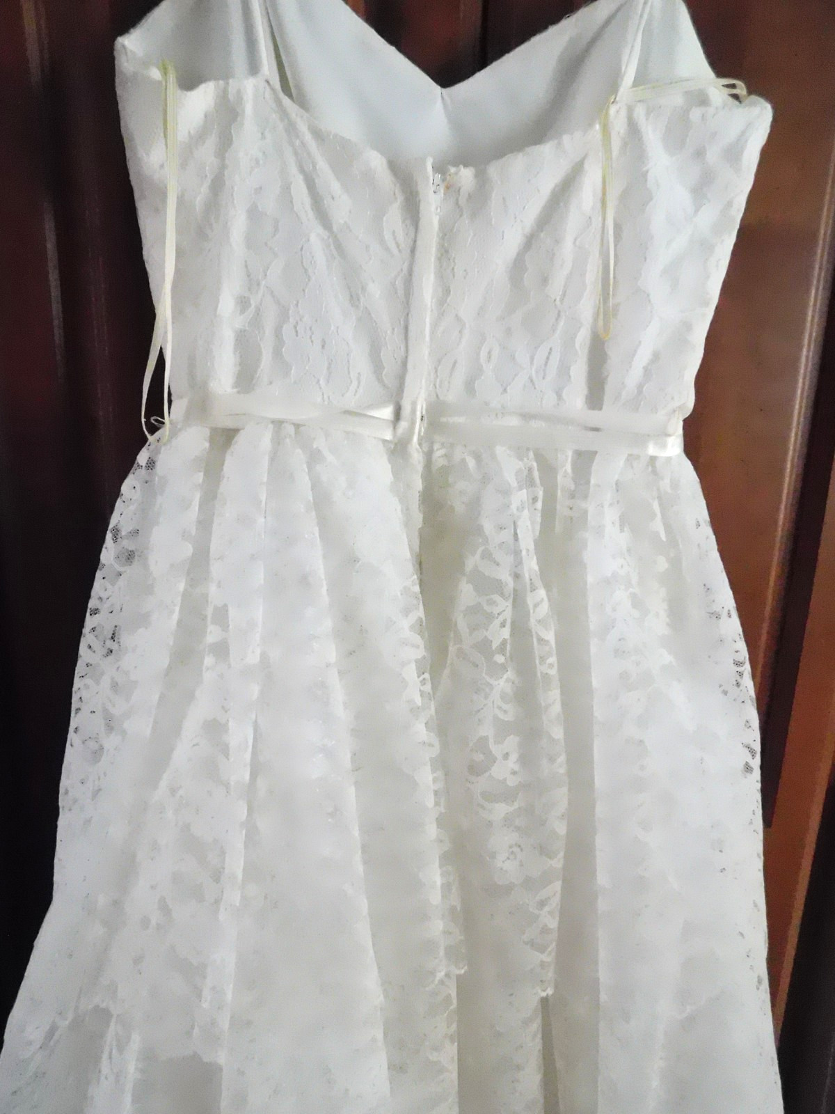 Vintage White Layered Lace Gown Fitted Bodice-Spaghetti Straps Sz 7/8