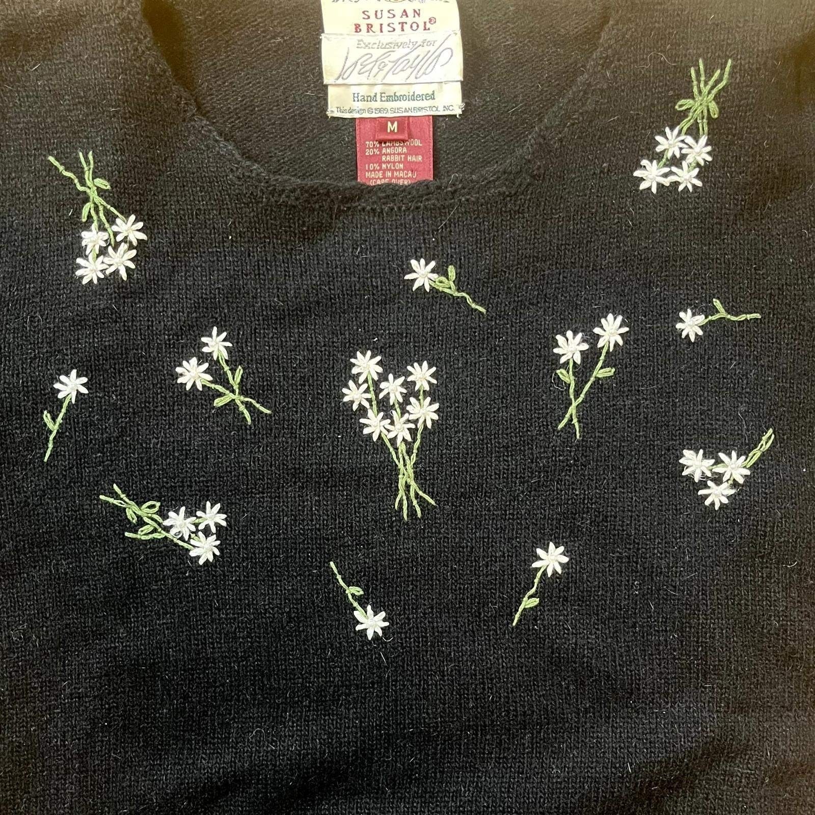 Susan Bristol Vintage 80s Lambswool Angora Hand Embroidered Floral Sweater Sz M