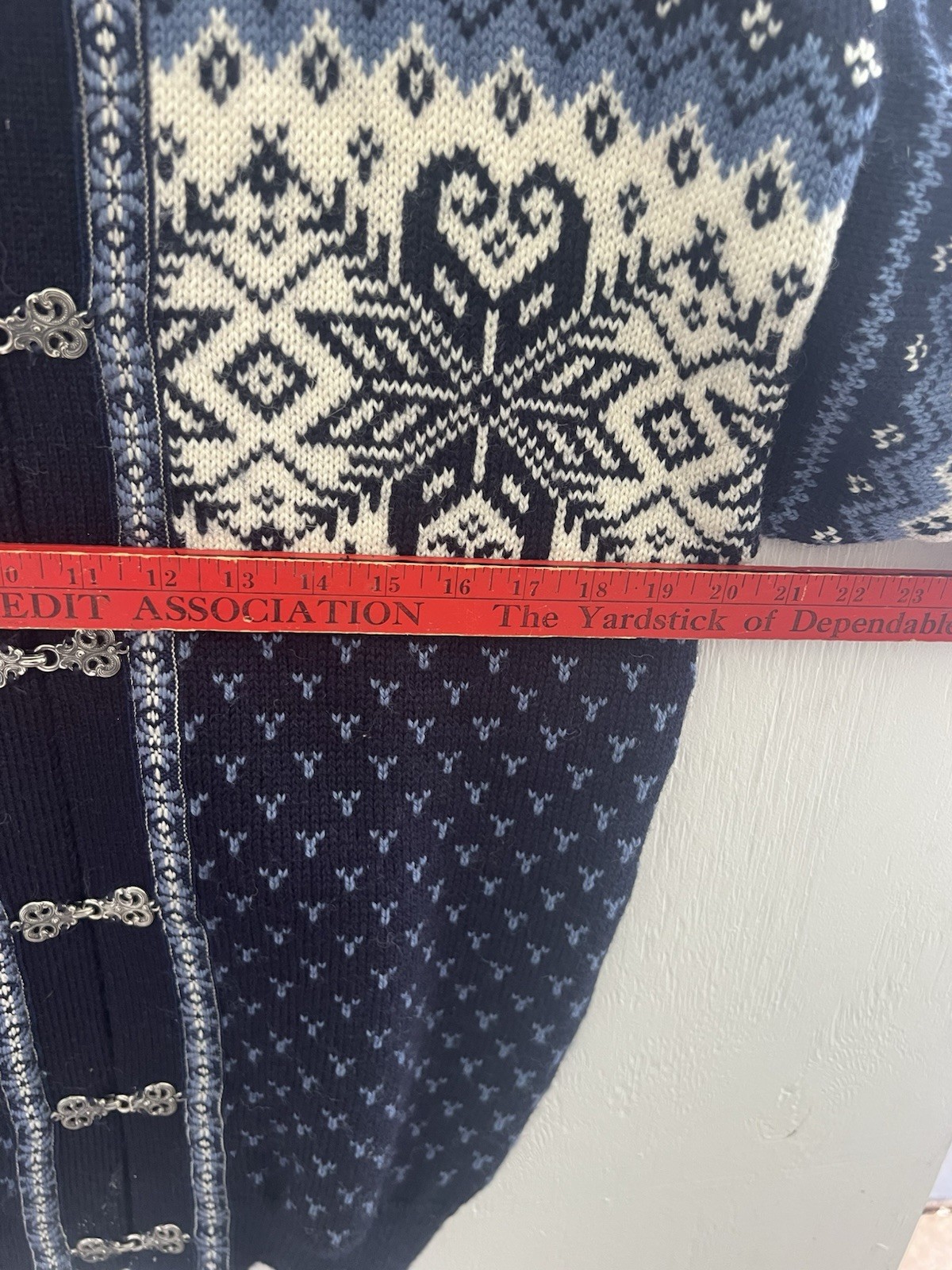 Vtg Nordstrikk Norwegian Wool Cardigan Sweater Blue White Metal Clasp Sz M
