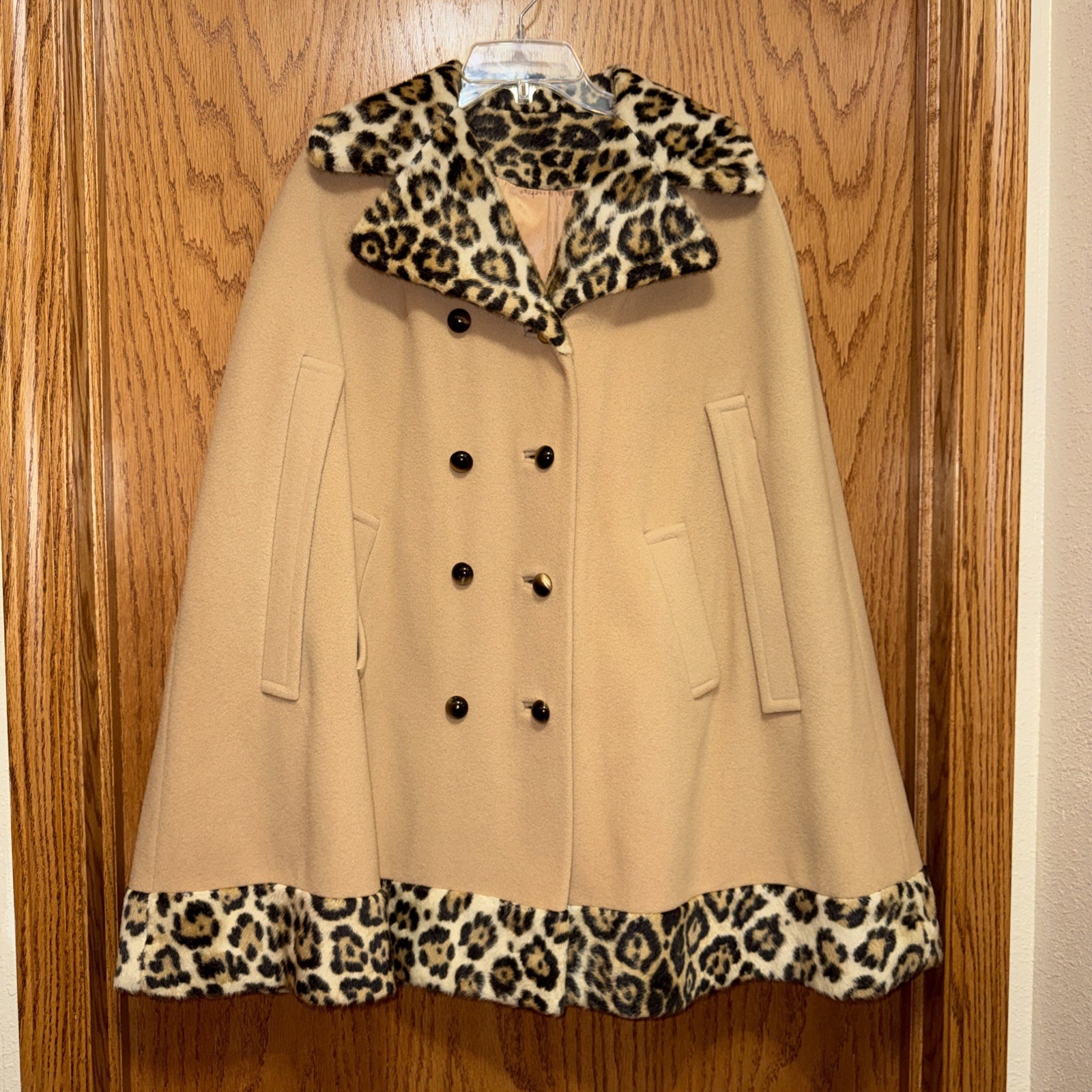 Vintage Camel Cape Faux Cheetah Fur Collar Double Breasted 70s USA Union Made