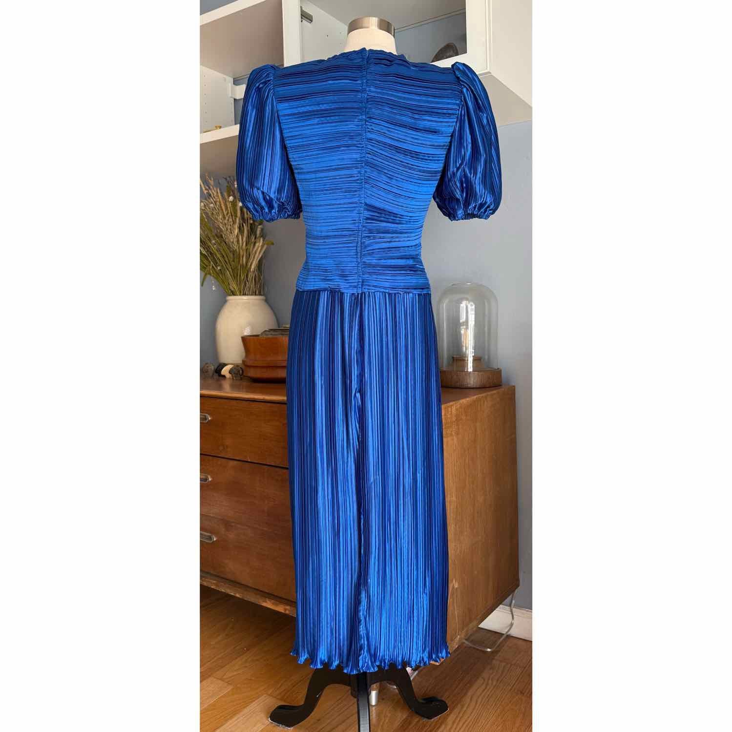 Vintage 80’s Nuit Pleated Cocktail Party Dress Puff Sleeves Blue Rhinestone 6