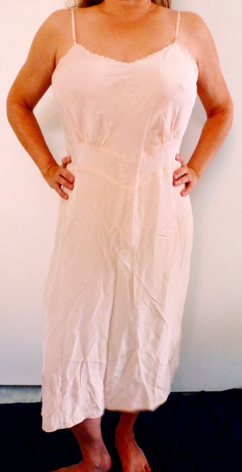 RARE FIND!!! 1930s DAWN VINTAGE PINK SLIPPERY RAYON CREPE FULL SLIP 40 NOS EVC