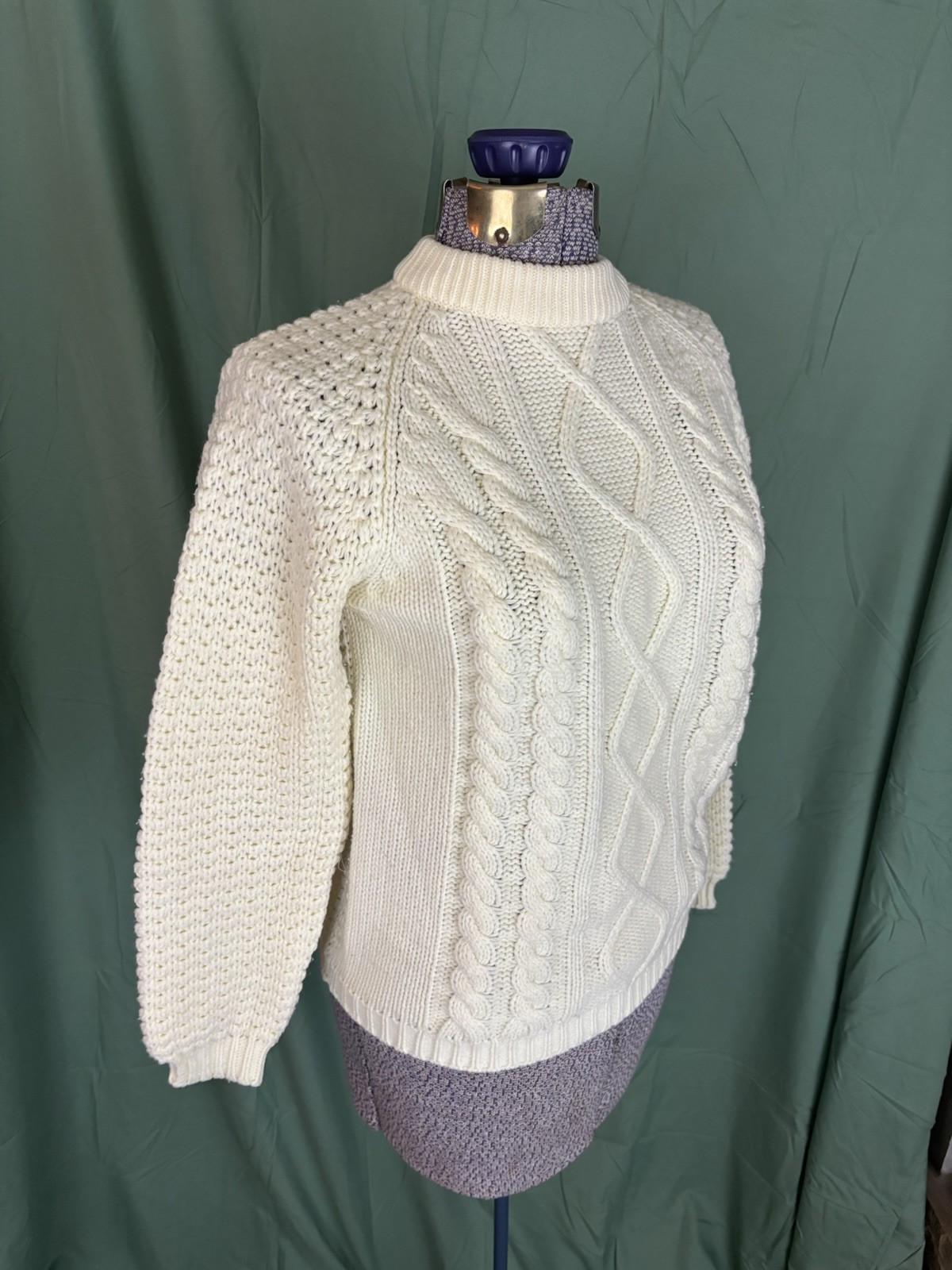 Vintage Sweater Women’s Small Chunky Ivory Cable Knit Retro Christmas Outdoors