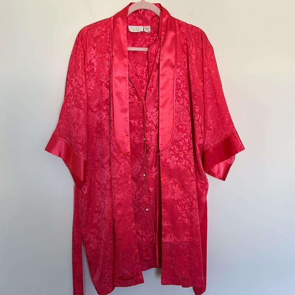 Vintage Victoria’s Secret Gold Label Nightie and Kimono Style Robe Set – Red