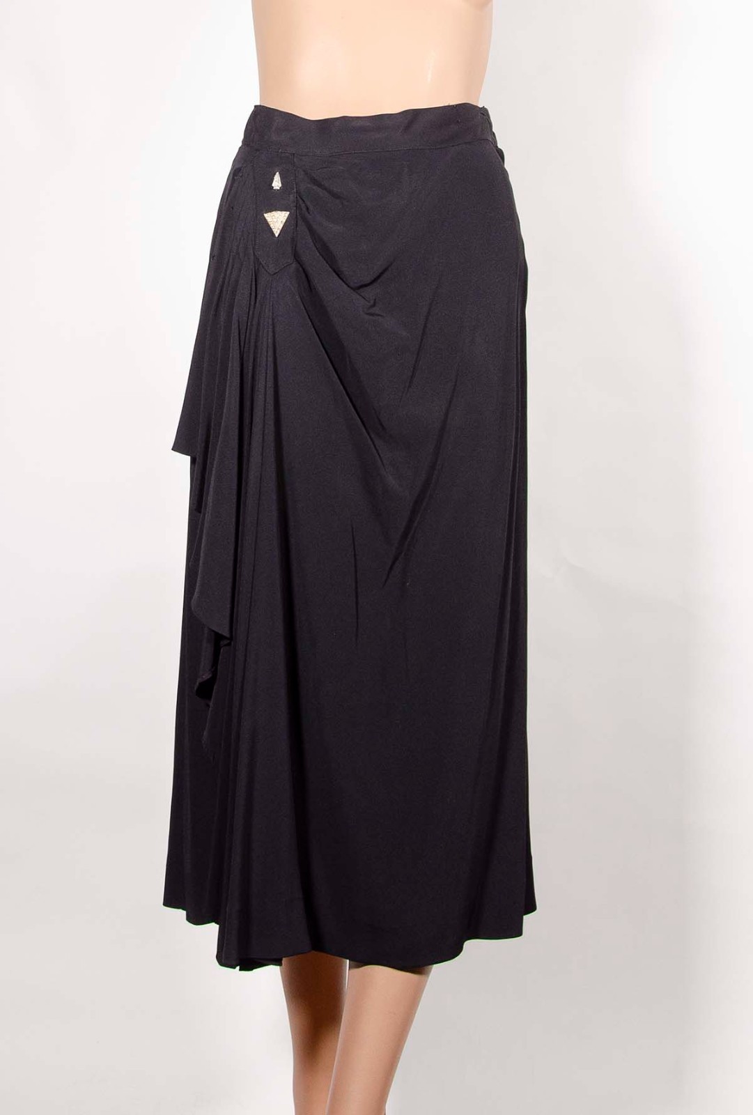 Vintage elegant 30s – 40s Black Rayon Crepe Wrap Sarong Skirt w/pin waist 27