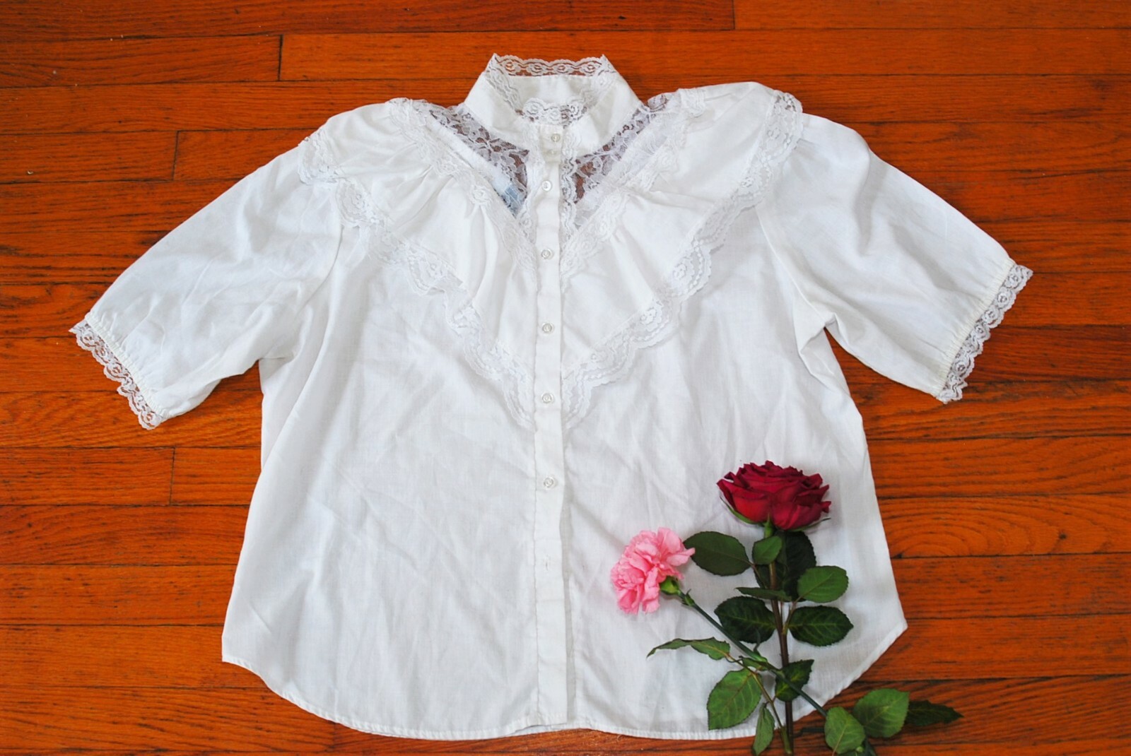 1970s Prairie Top White Ruffle Lace High Collar Victorian Button Up M L