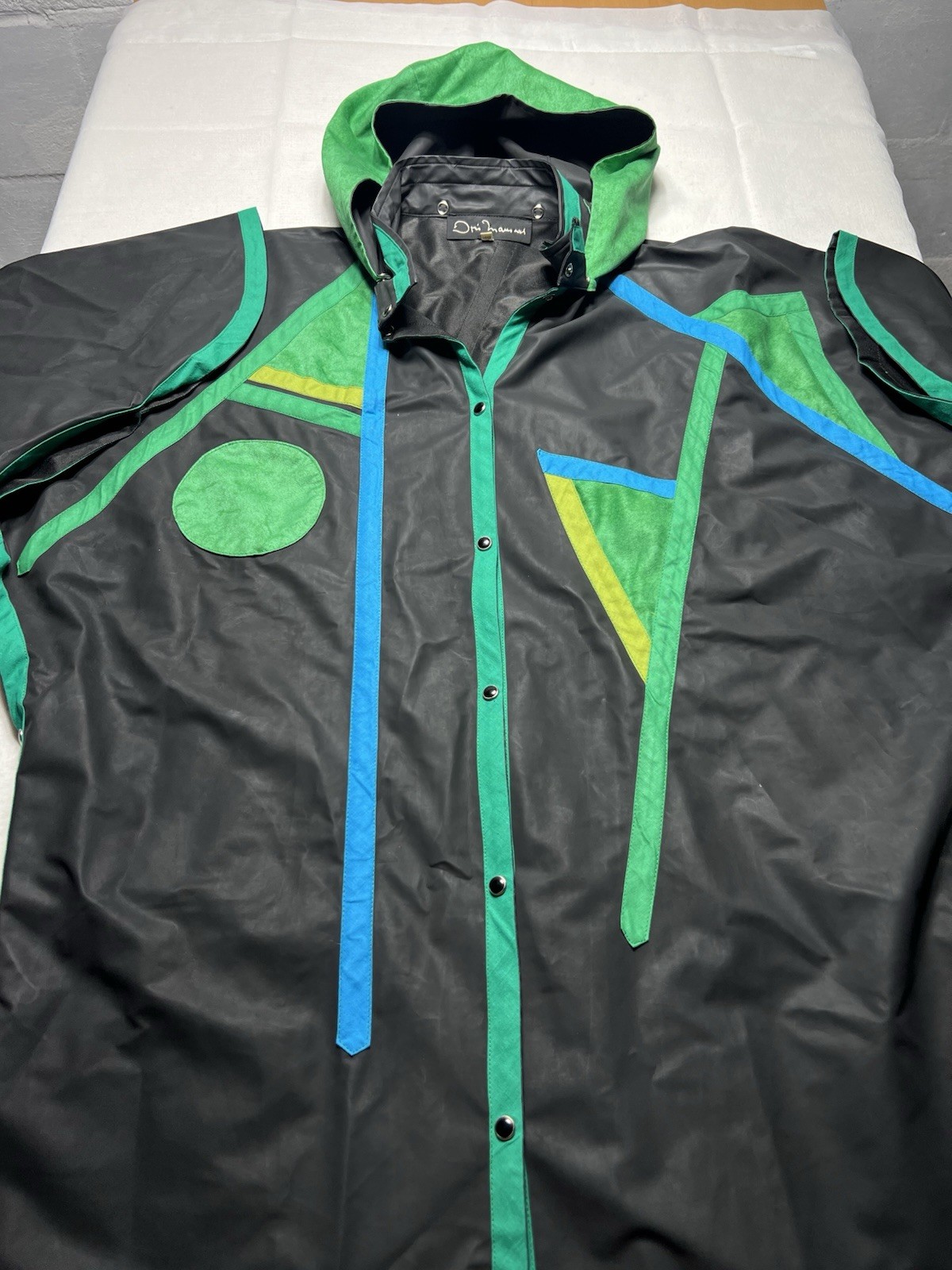 VTG Iris Mansard Rain CoatJacket Poncho Size Small Hooded Geometric 1990’s Y2K