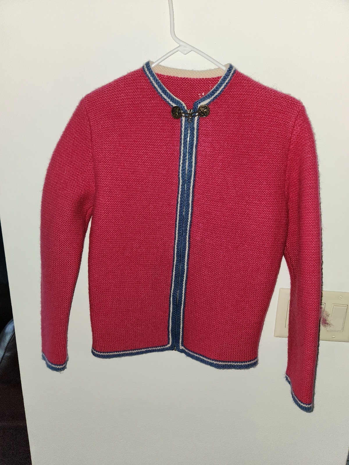 Vintage Unlabled Women’s Wool Sweater*szSmall (photo measurments)*Gd Condition