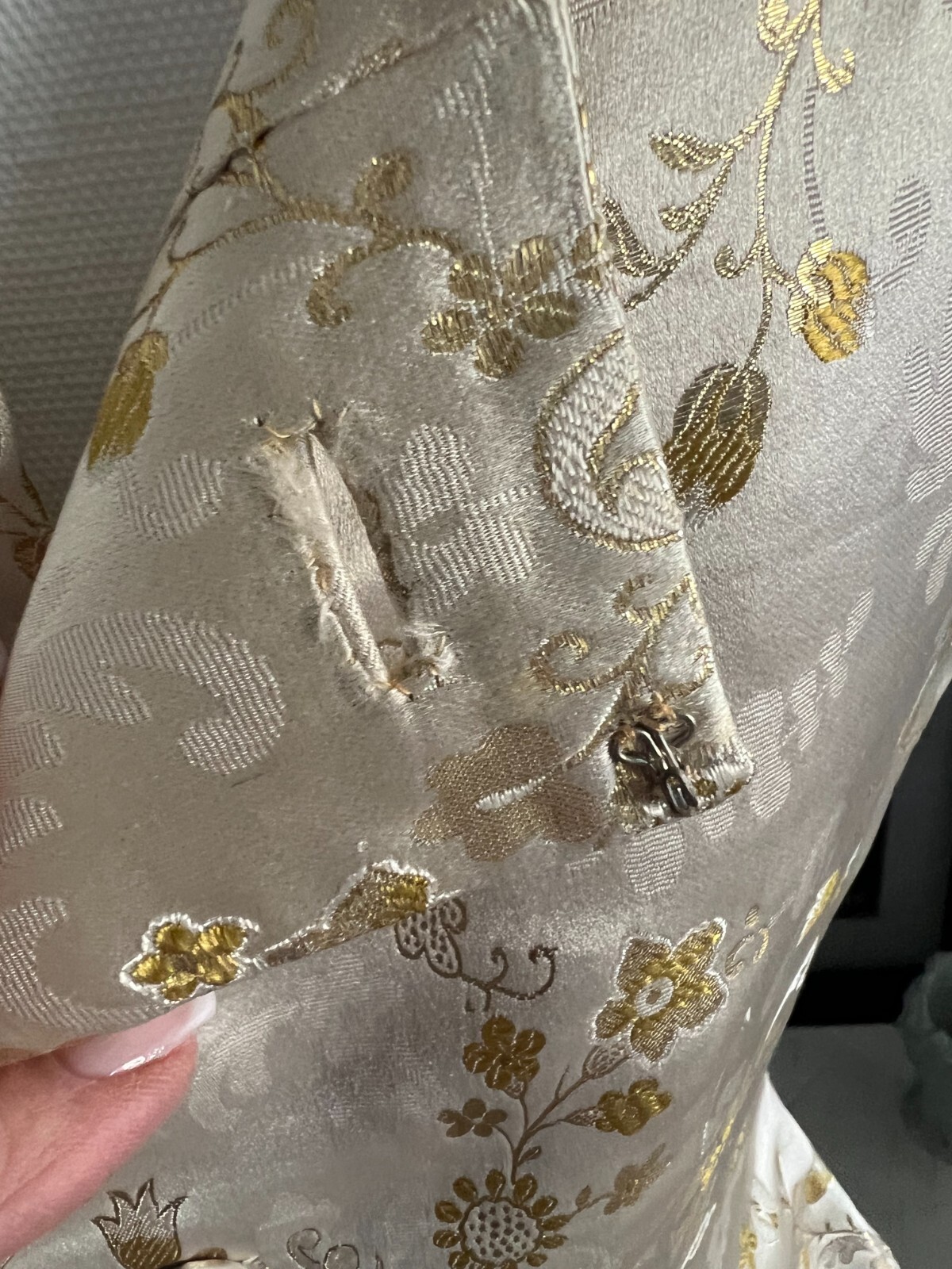 VTG Gold Metallic 2 Piece Satin Floral Brocade 60’s Evening Skirt and Top Sz M