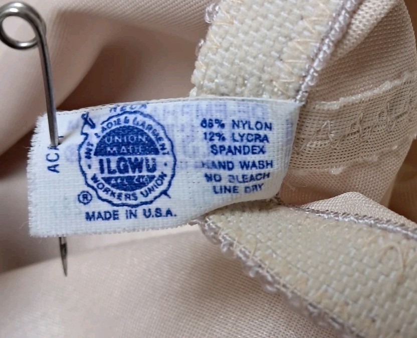 NWOT Vintage Bestform Beige De-emphasizer Shorts Girdle FIRM MEDIUM Union Label