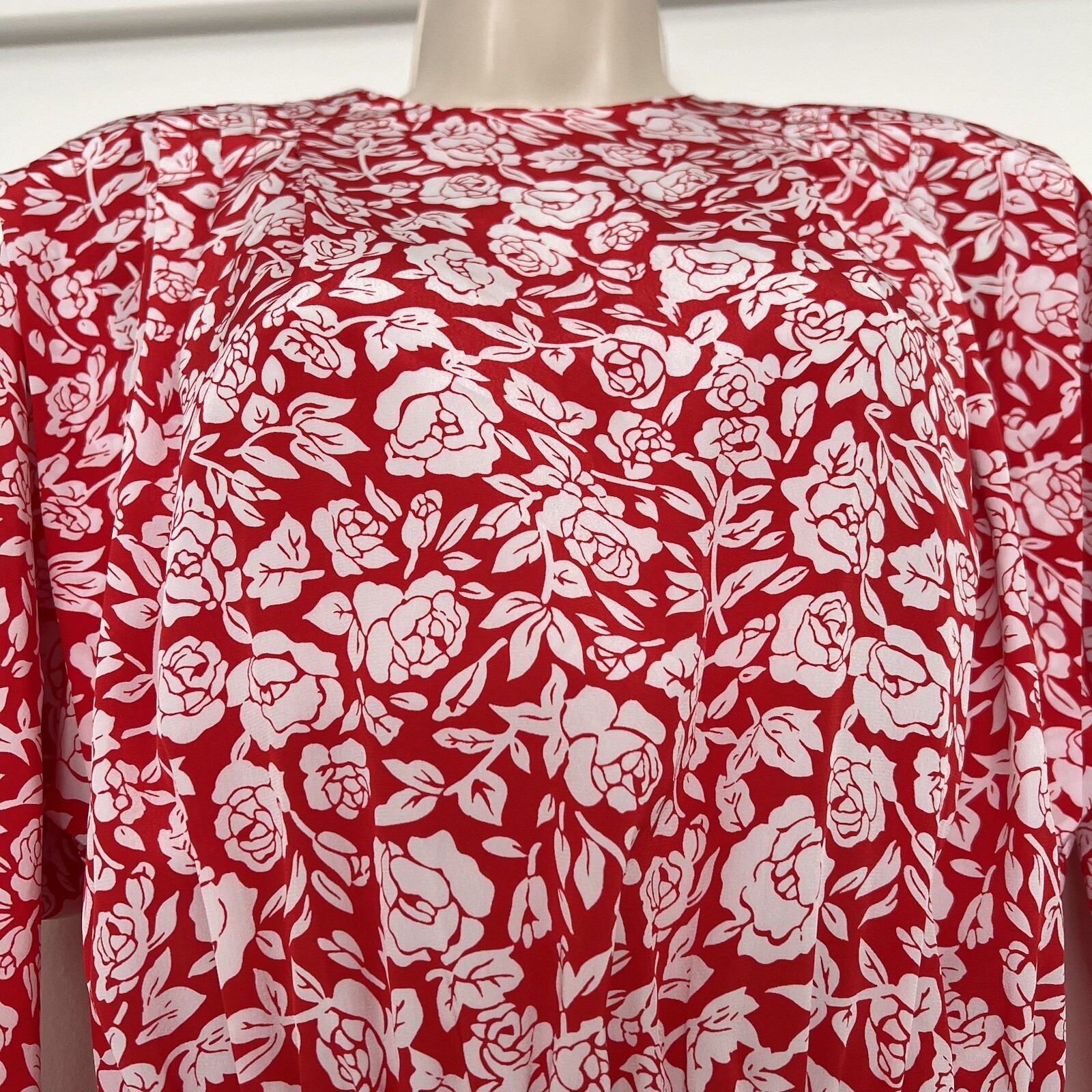 Vintage 80s Dress Sz 8 by Hana Sung Floral Red Color Padded Shoulders Classy
